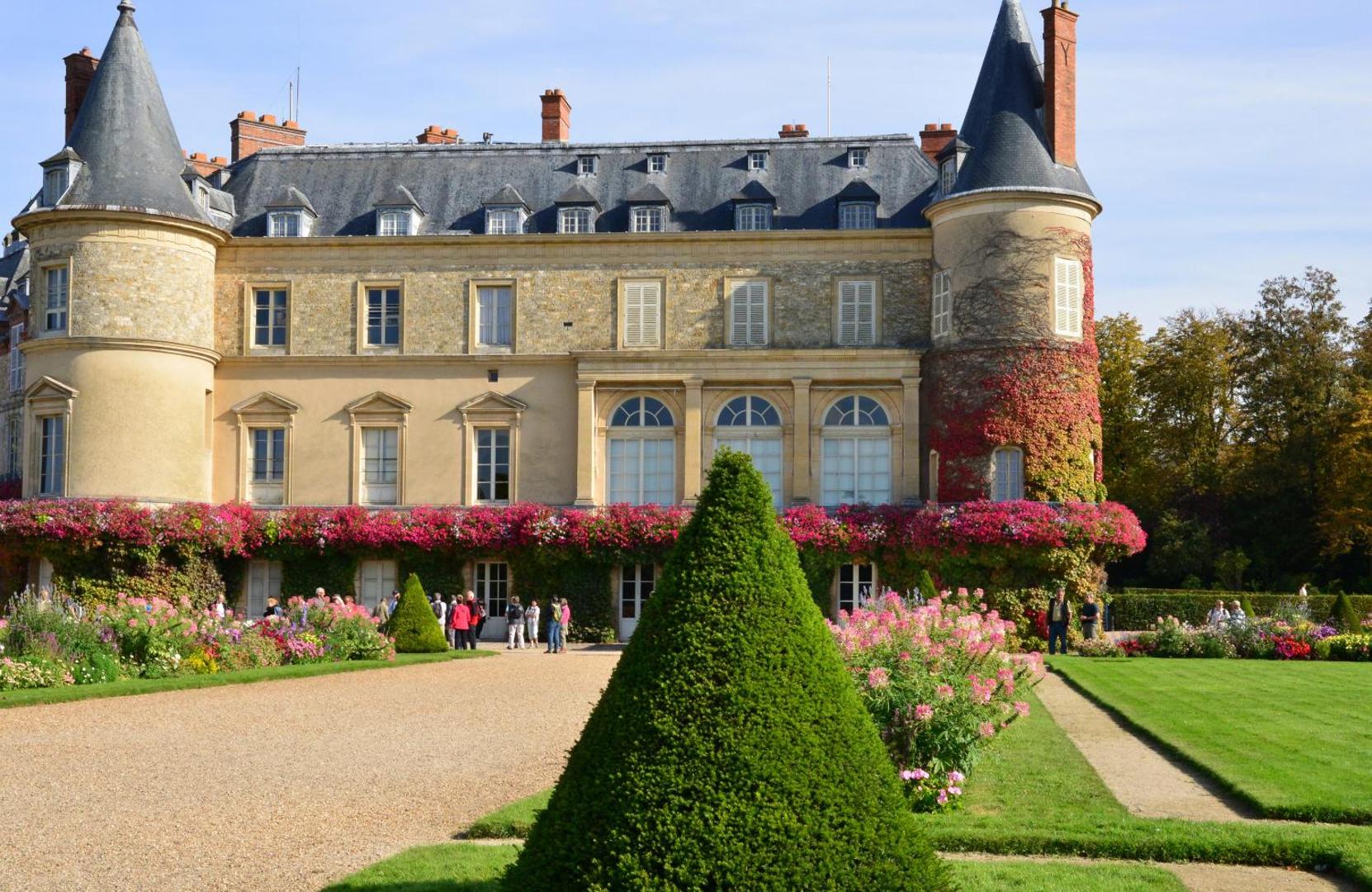 Mercure Maintenon Mercure Maintenon