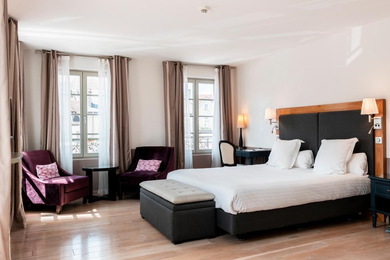 Mercure Maintenon Mercure Maintenon
