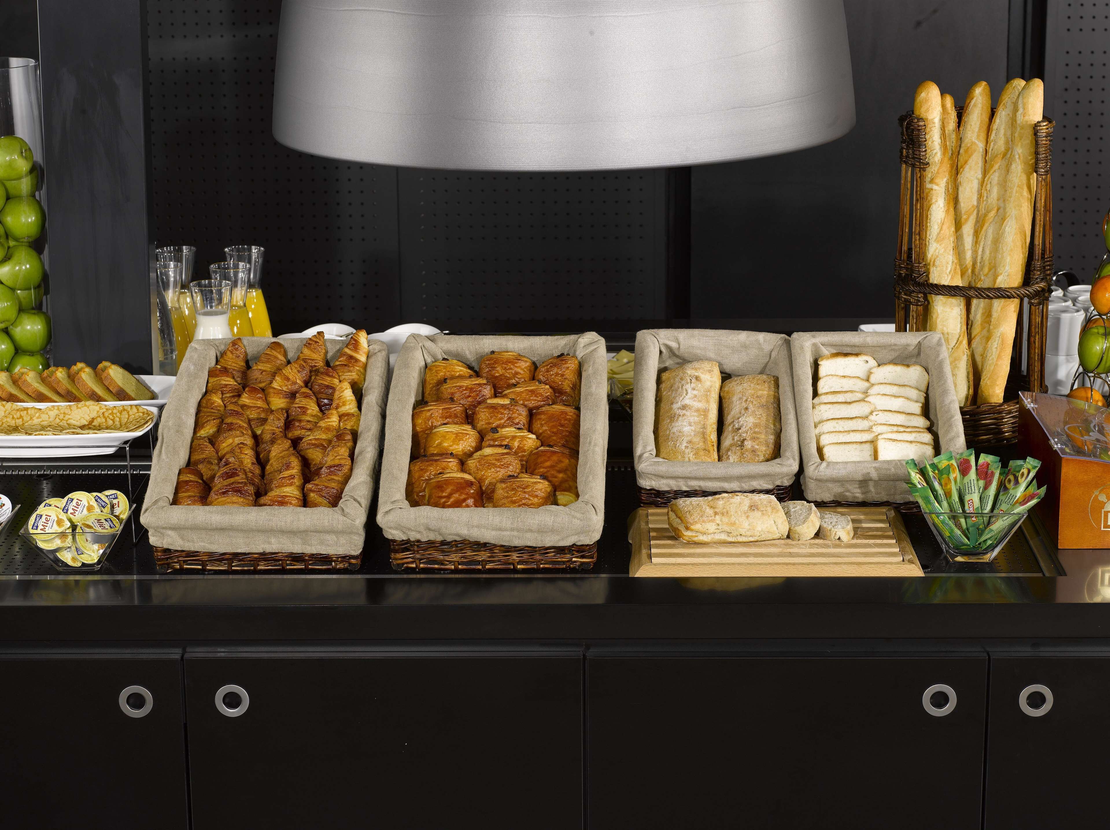 Hotel Kyriad Chalons En Champagne - Saint Martin Hotel Kyriad Chalons En Champagne - Saint Martin