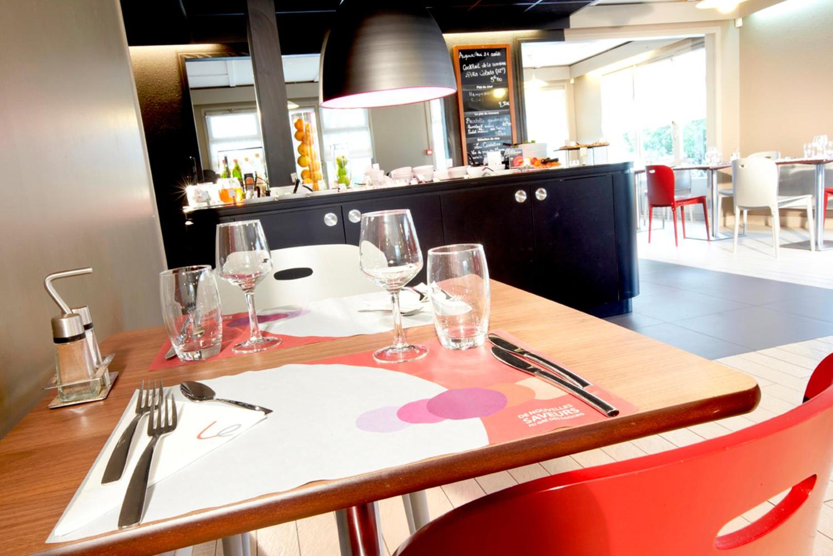 Hotel Kyriad Chalons En Champagne - Saint Martin Hotel Kyriad Chalons En Champagne - Saint Martin