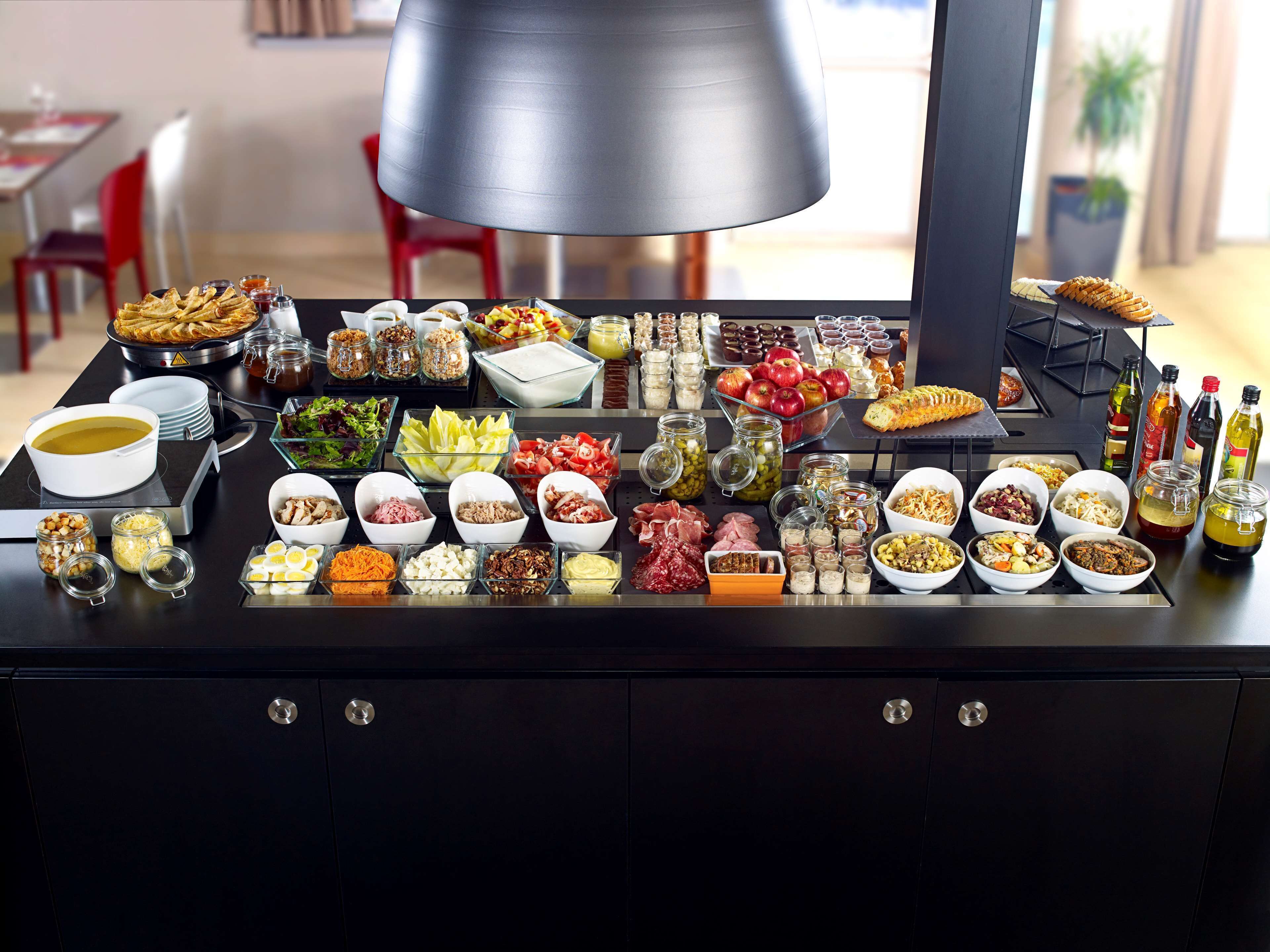 Hotel Kyriad Chalons En Champagne - Saint Martin Hotel Kyriad Chalons En Champagne - Saint Martin