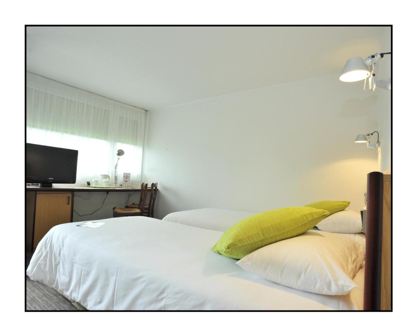 Hotel Kyriad Chalons En Champagne - Saint Martin Hotel Kyriad Chalons En Champagne - Saint Martin