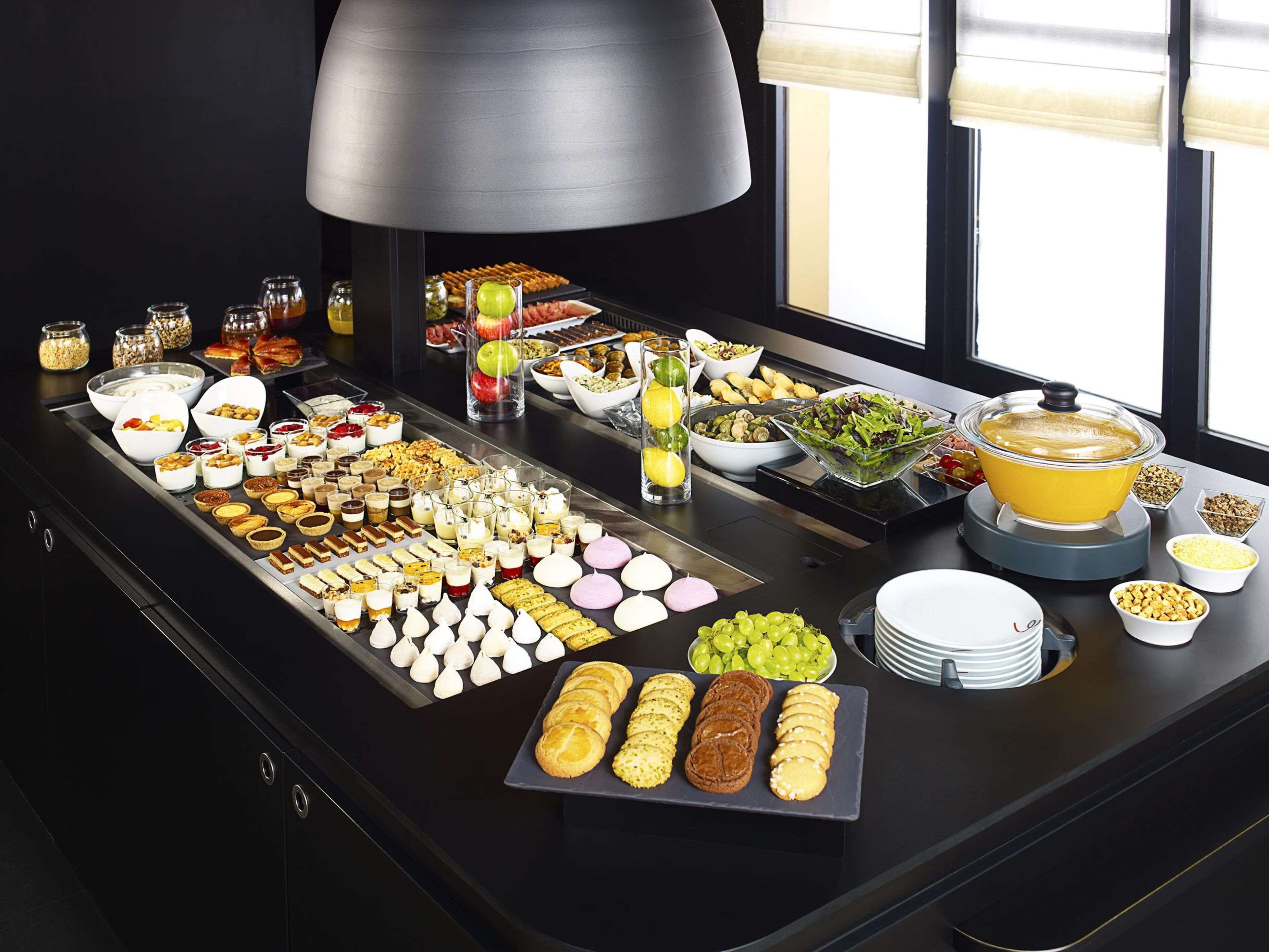 Hotel Kyriad Chalons En Champagne - Saint Martin Hotel Kyriad Chalons En Champagne - Saint Martin