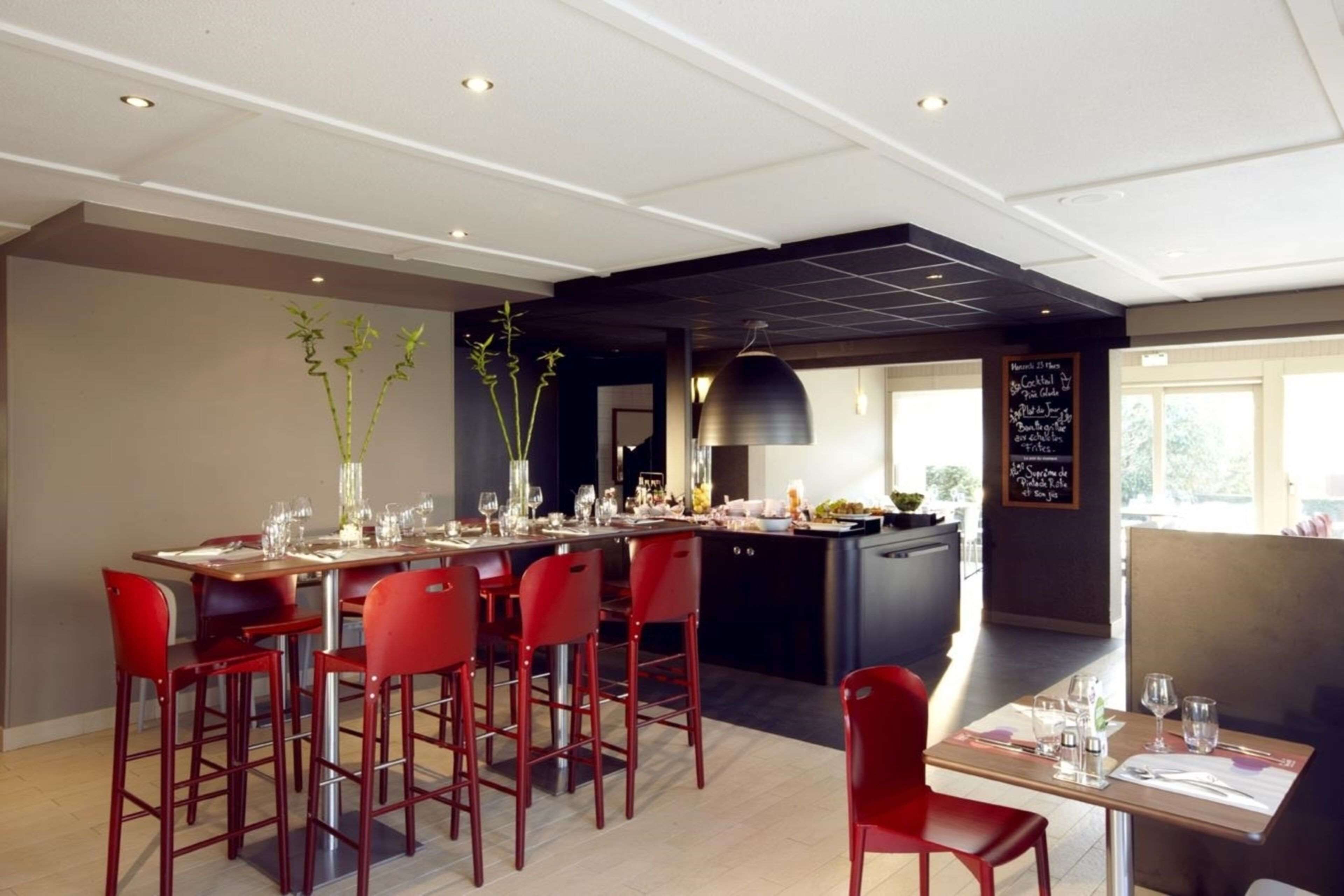 Hotel Kyriad Chalons En Champagne - Saint Martin Hotel Kyriad Chalons En Champagne - Saint Martin