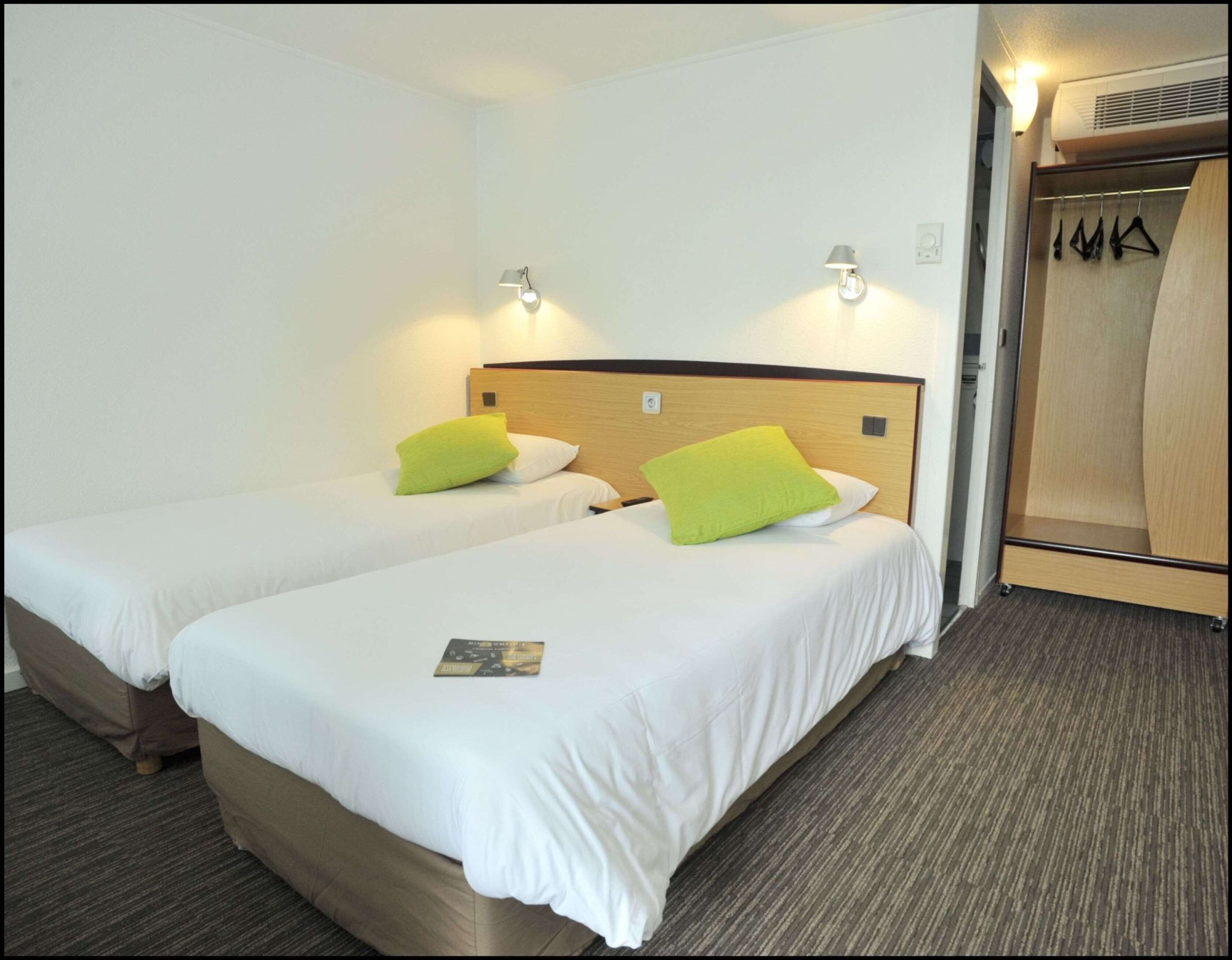 Hotel Kyriad Chalons En Champagne - Saint Martin Hotel Kyriad Chalons En Champagne - Saint Martin