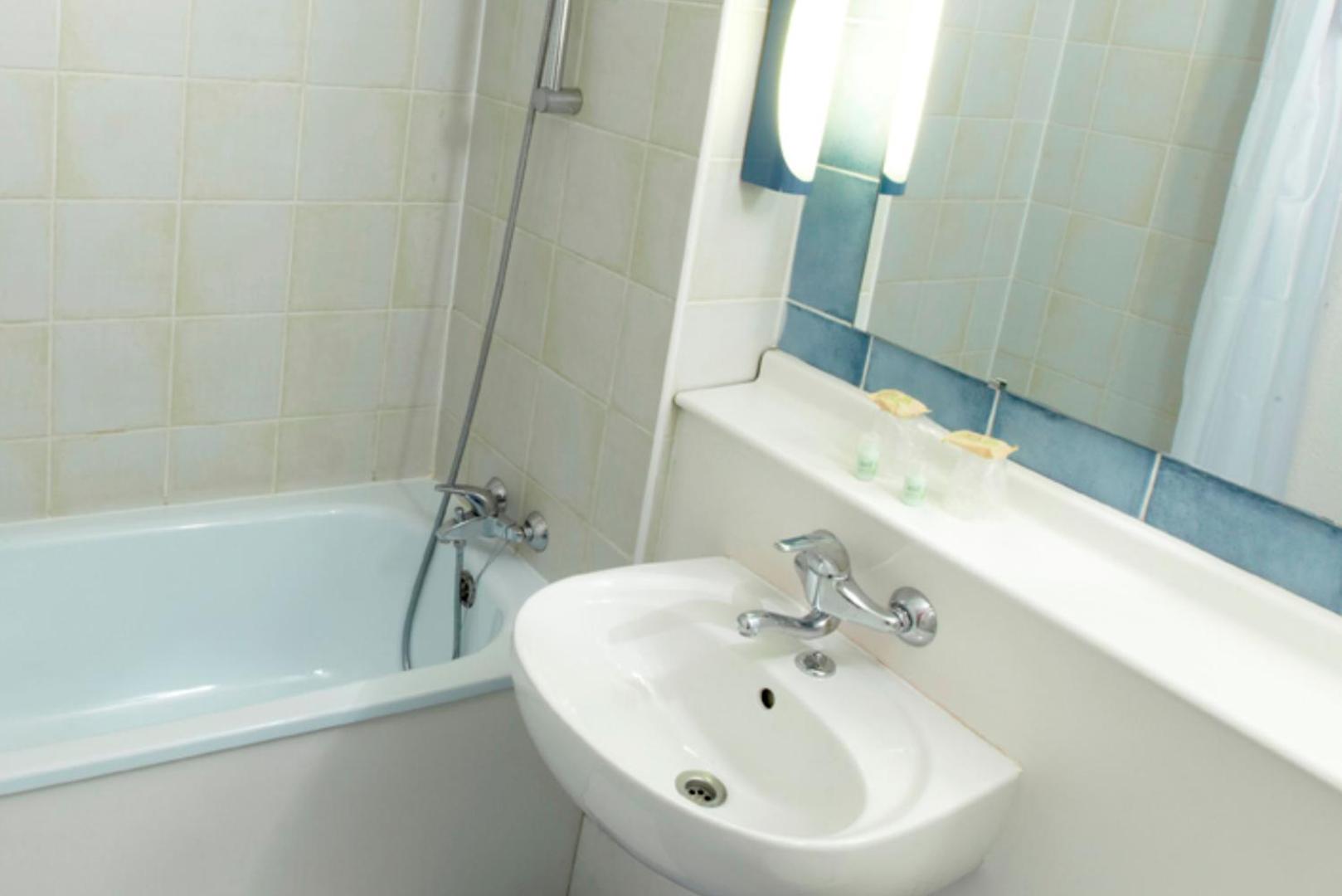 Hotel Kyriad Chalons En Champagne - Saint Martin Hotel Kyriad Chalons En Champagne - Saint Martin