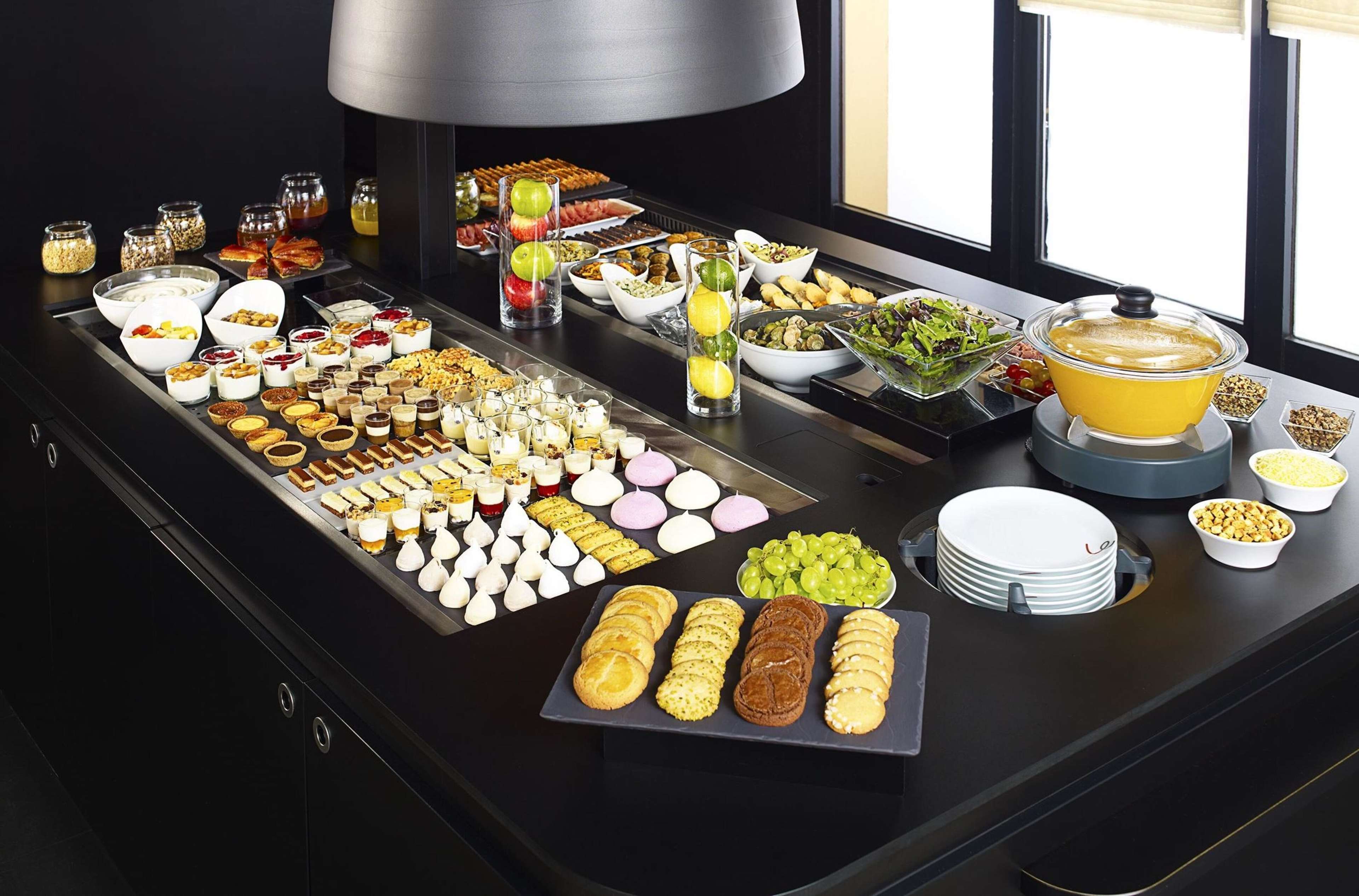 Hotel Kyriad Chalons En Champagne - Saint Martin Hotel Kyriad Chalons En Champagne - Saint Martin