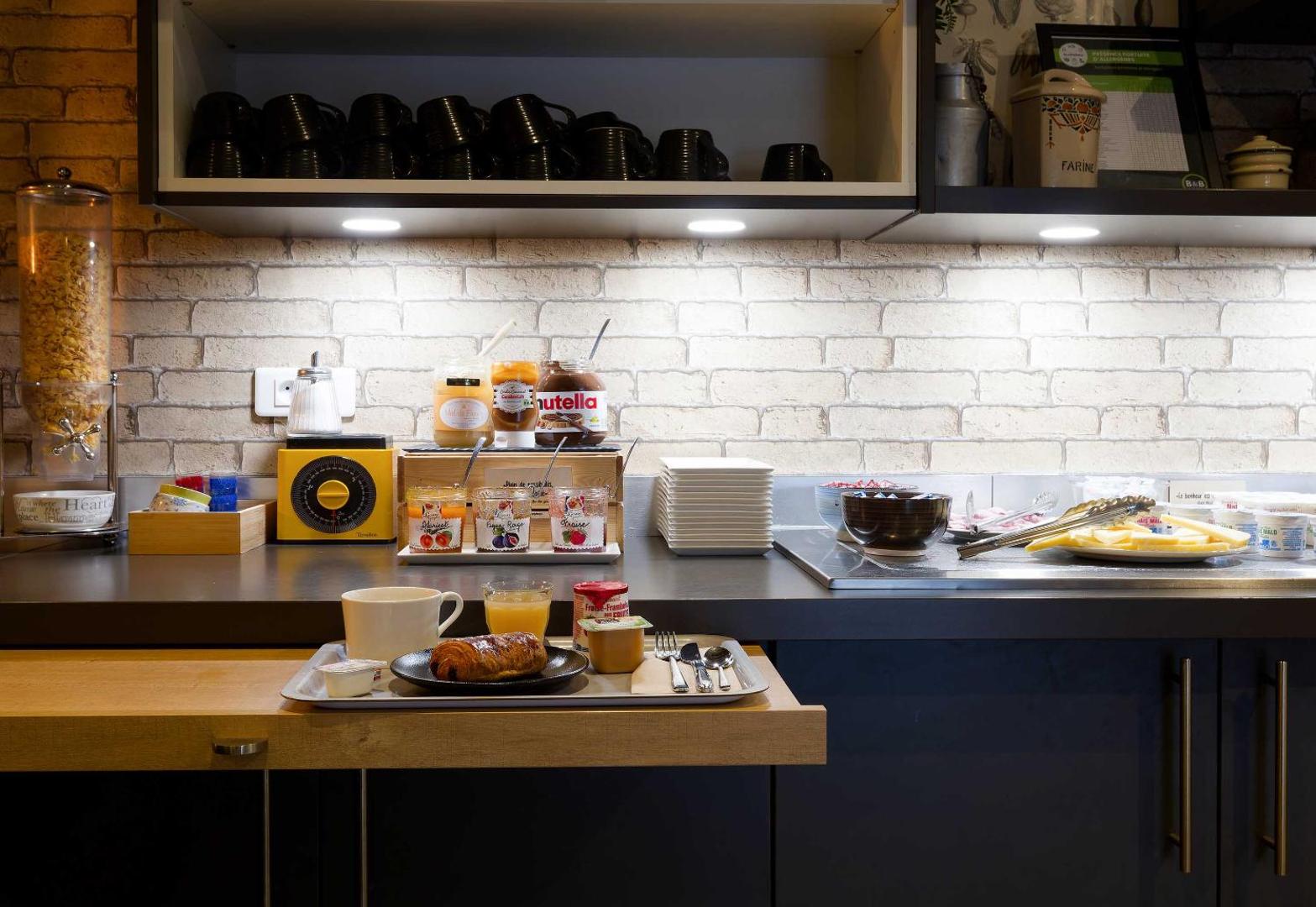 B&B HOTEL Reims Centre Erlon B&B HOTEL Reims Centre Erlon