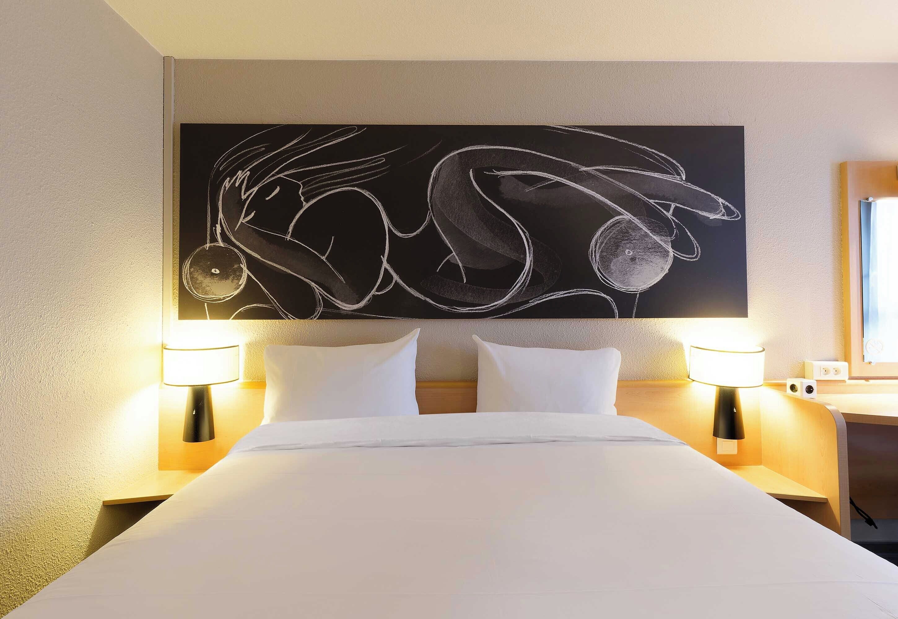 B&B HOTEL Reims Centre Erlon B&B HOTEL Reims Centre Erlon