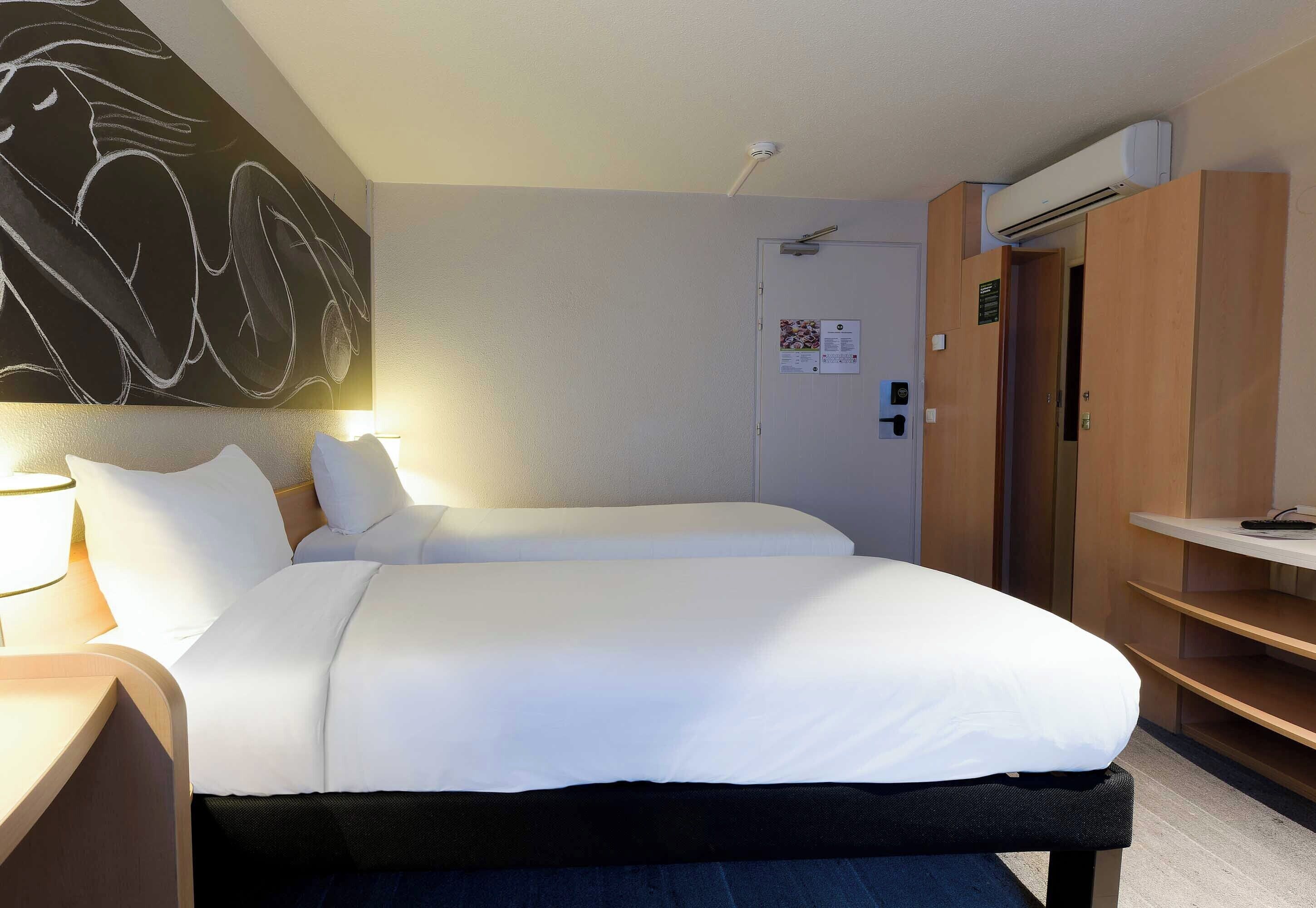 B&B HOTEL Reims Centre Erlon B&B HOTEL Reims Centre Erlon