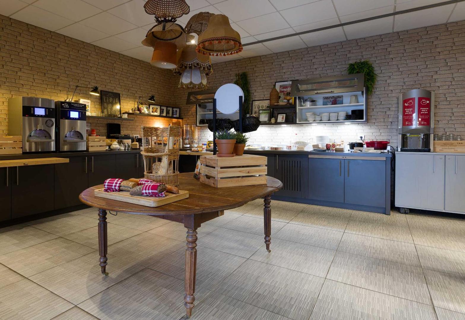 B&B HOTEL Reims Centre Erlon B&B HOTEL Reims Centre Erlon