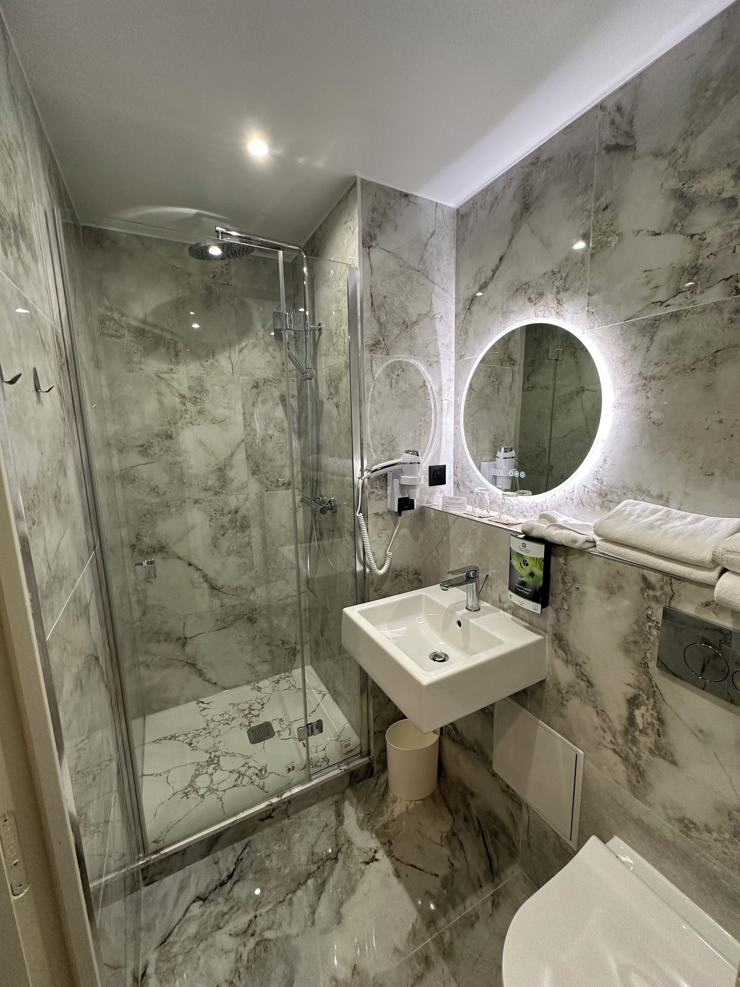 Sure Hôtel Reims Nord Sure Hôtel Reims Nord