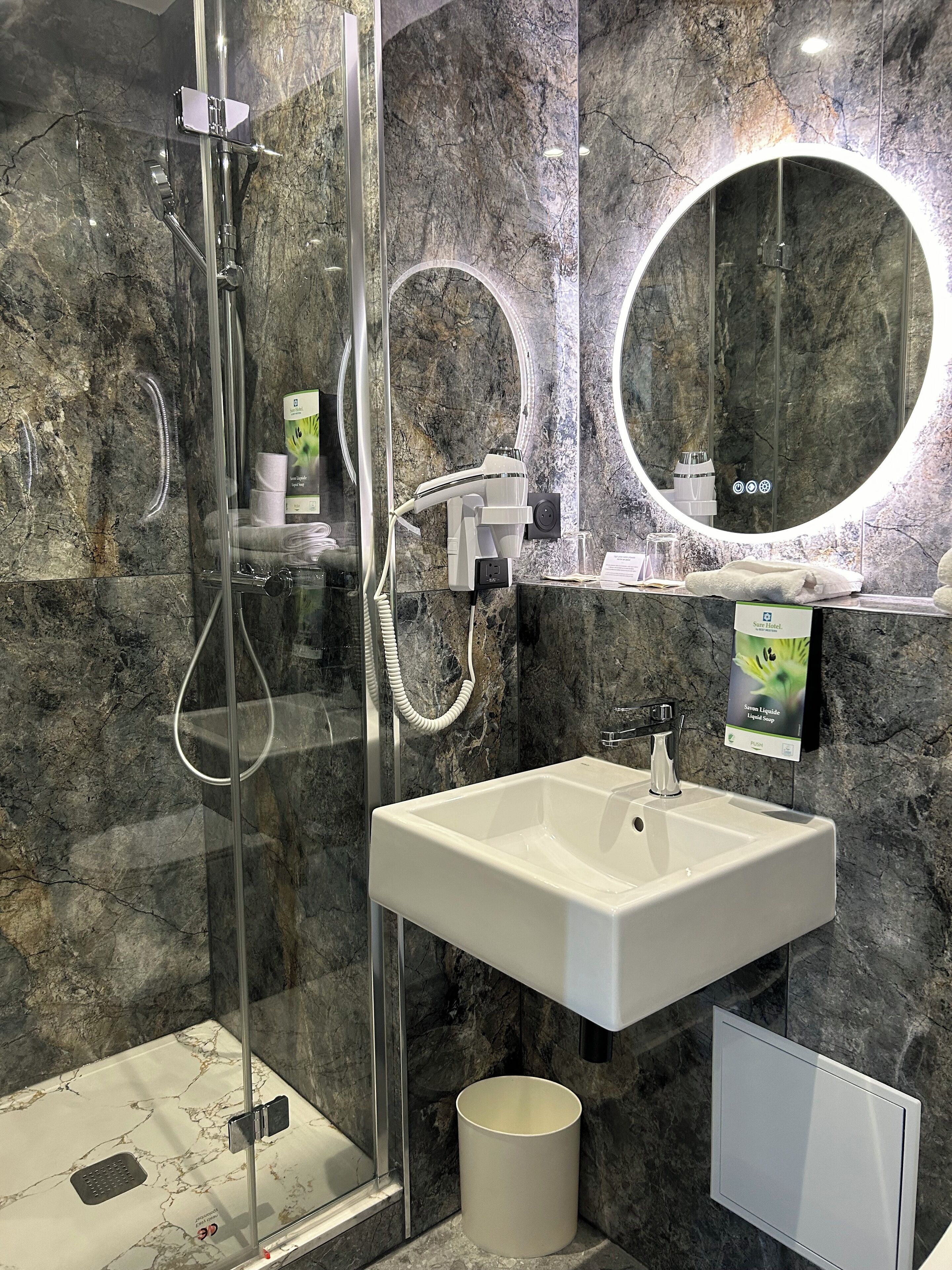 Sure Hôtel Reims Nord Sure Hôtel Reims Nord