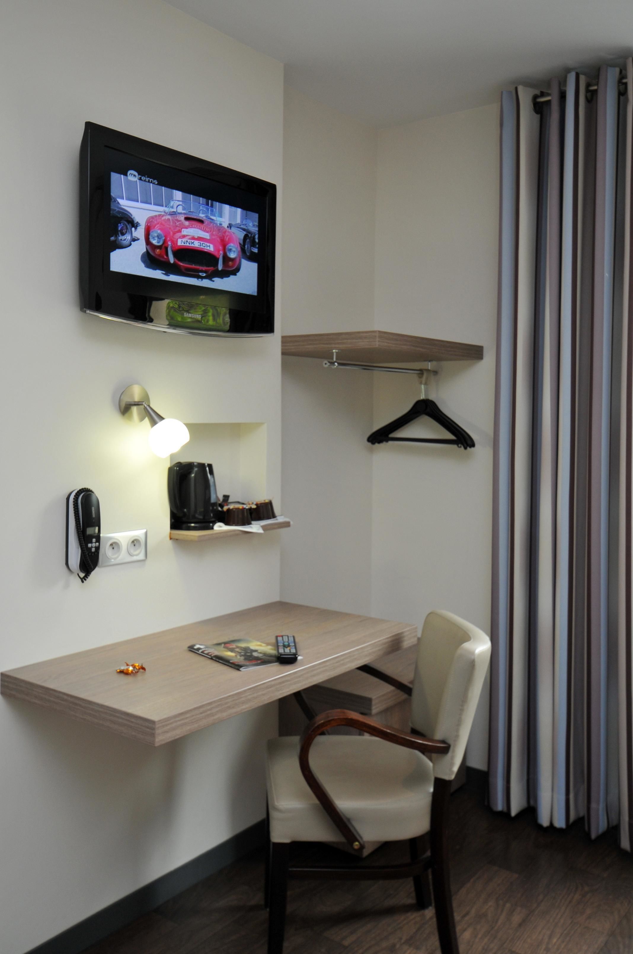 Sure Hôtel Reims Nord Sure Hôtel Reims Nord