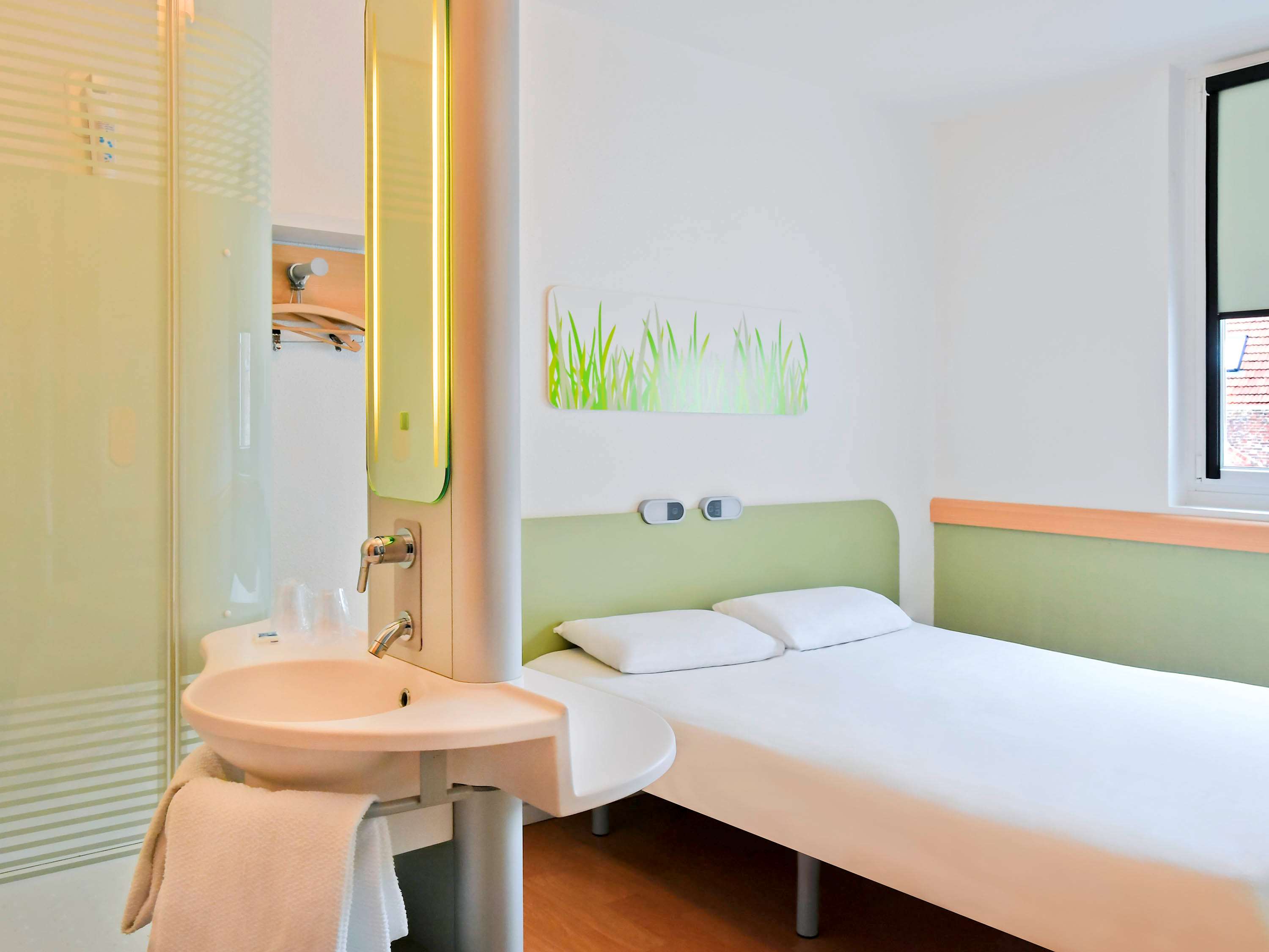 ibis budget Nîmes Centre Gare ibis budget Nîmes Centre Gare