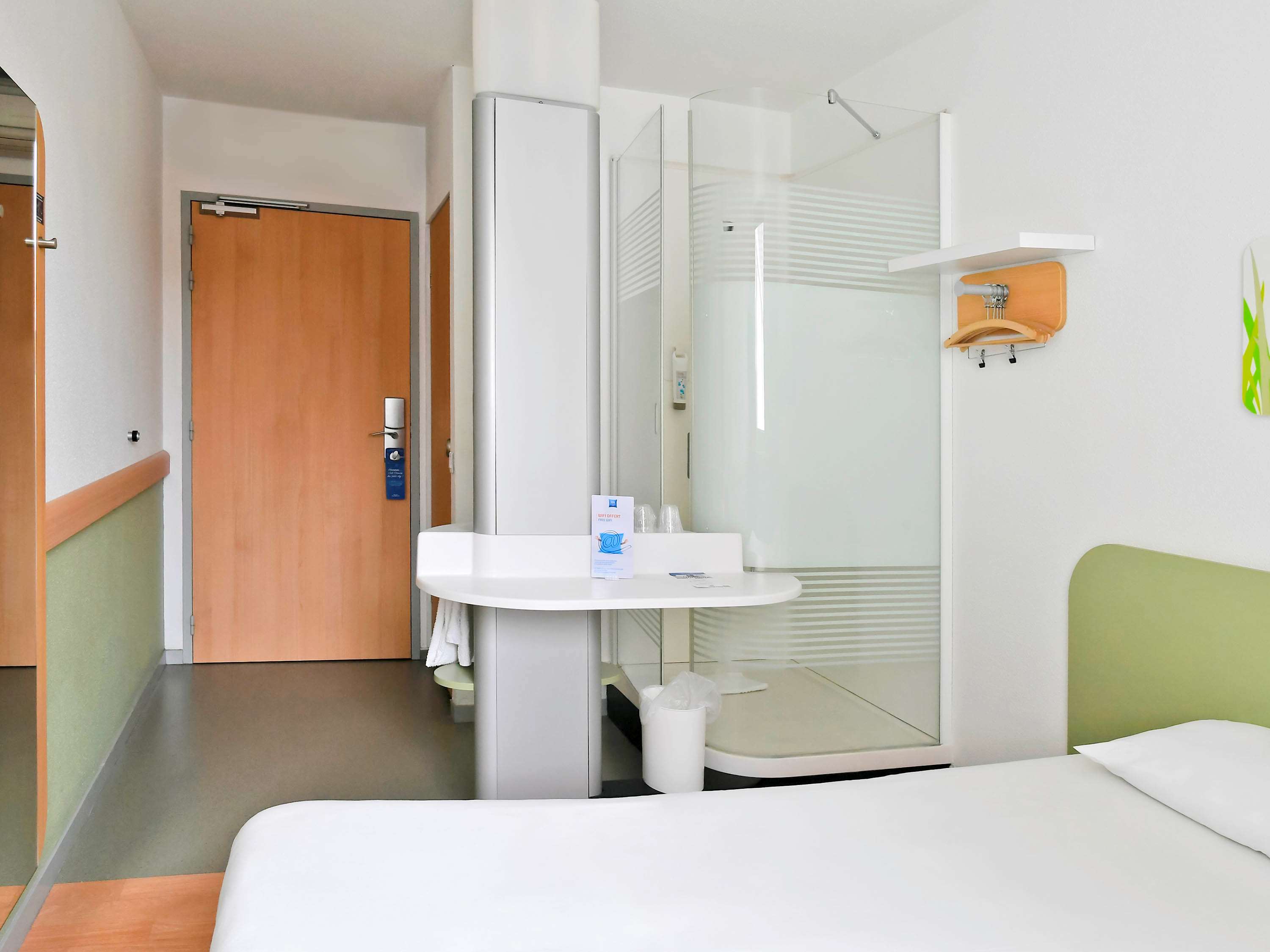 ibis budget Nîmes Centre Gare ibis budget Nîmes Centre Gare