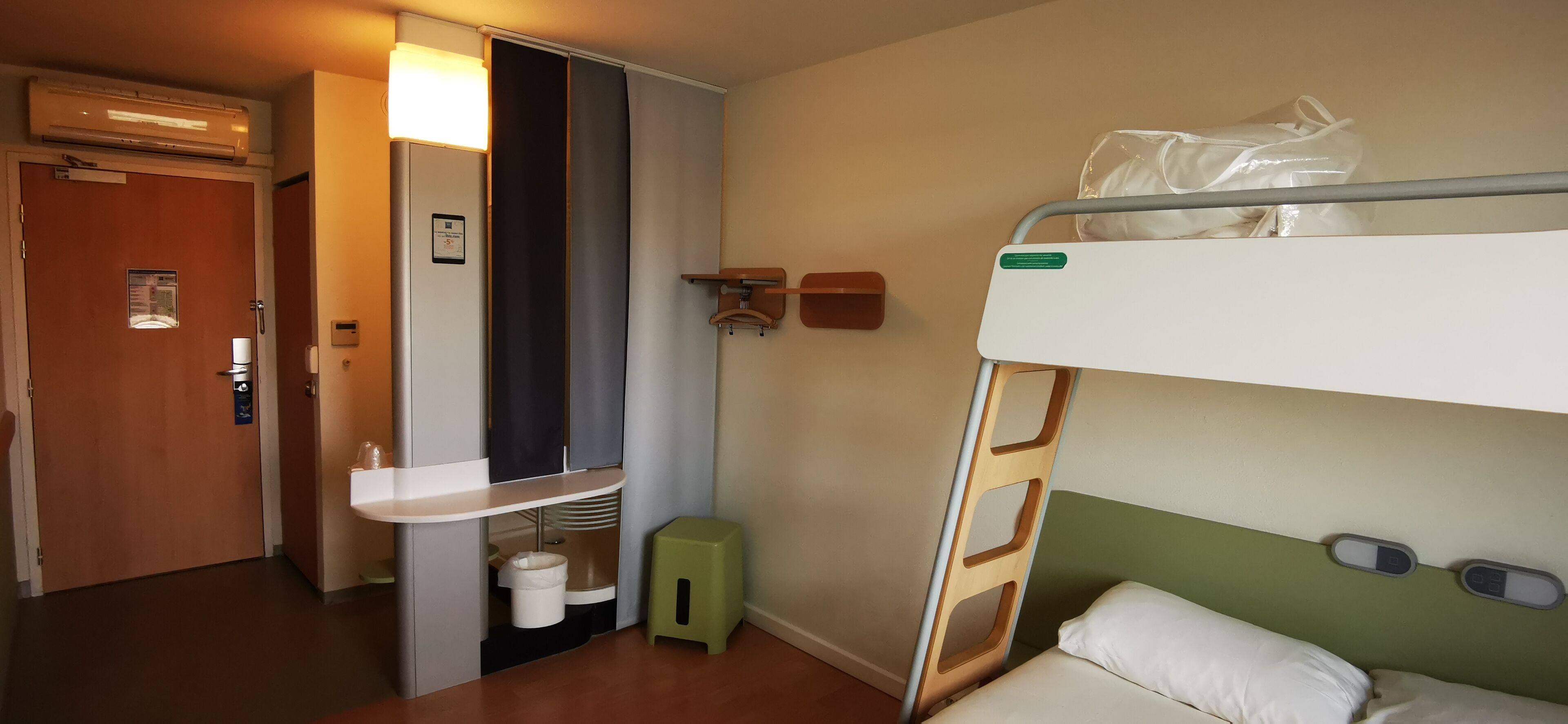ibis budget Nîmes Centre Gare ibis budget Nîmes Centre Gare