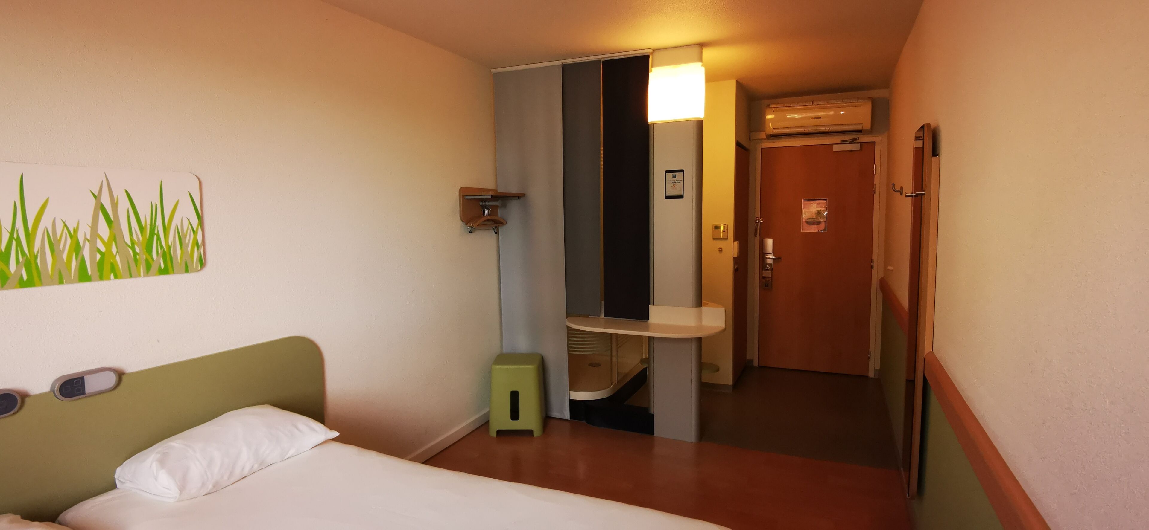 ibis budget Nîmes Centre Gare ibis budget Nîmes Centre Gare