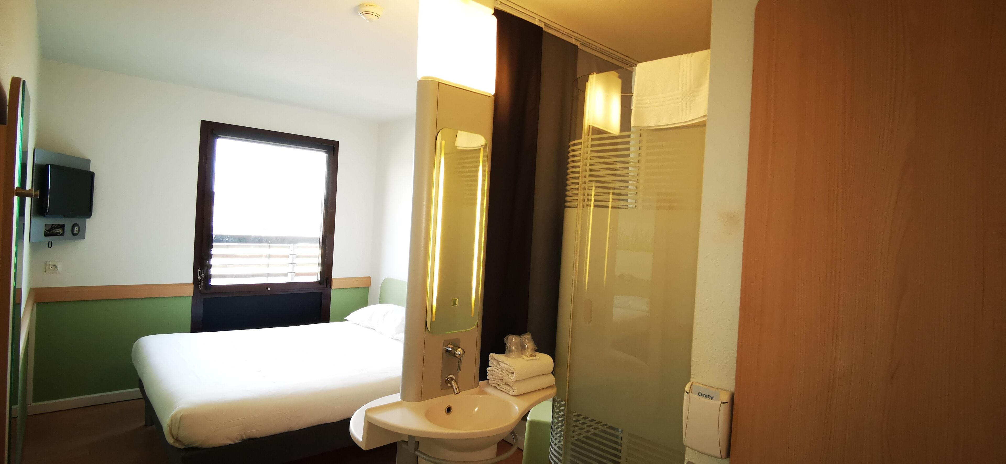 ibis budget Nîmes Centre Gare ibis budget Nîmes Centre Gare