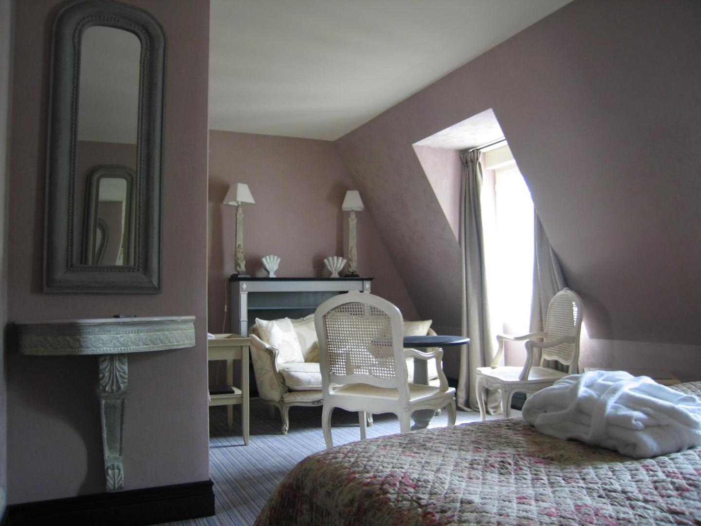 Hôtel Chateaubriand Hôtel Chateaubriand