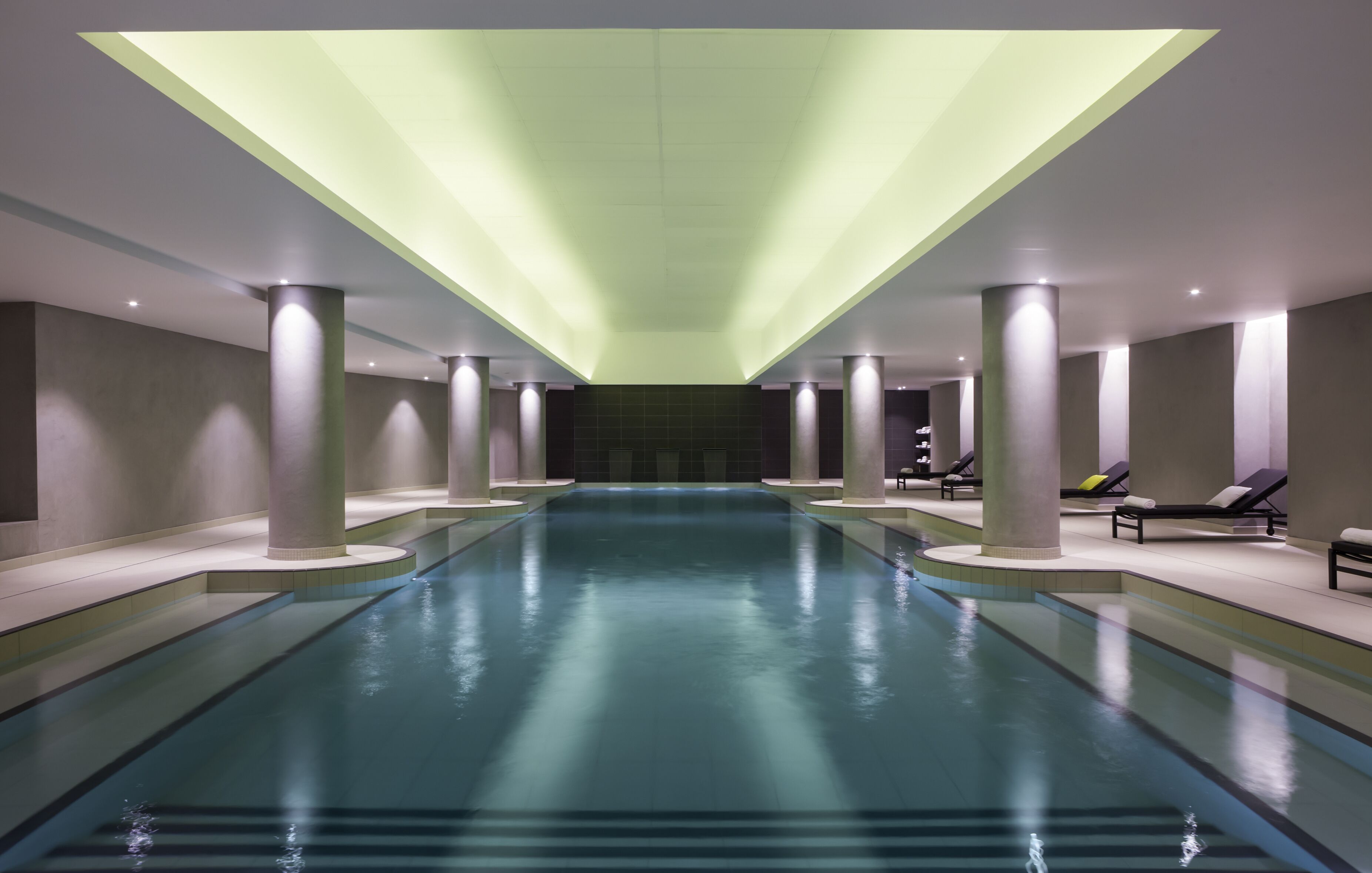 Radisson Blu CDG Airport Terminal Hotel, Paris