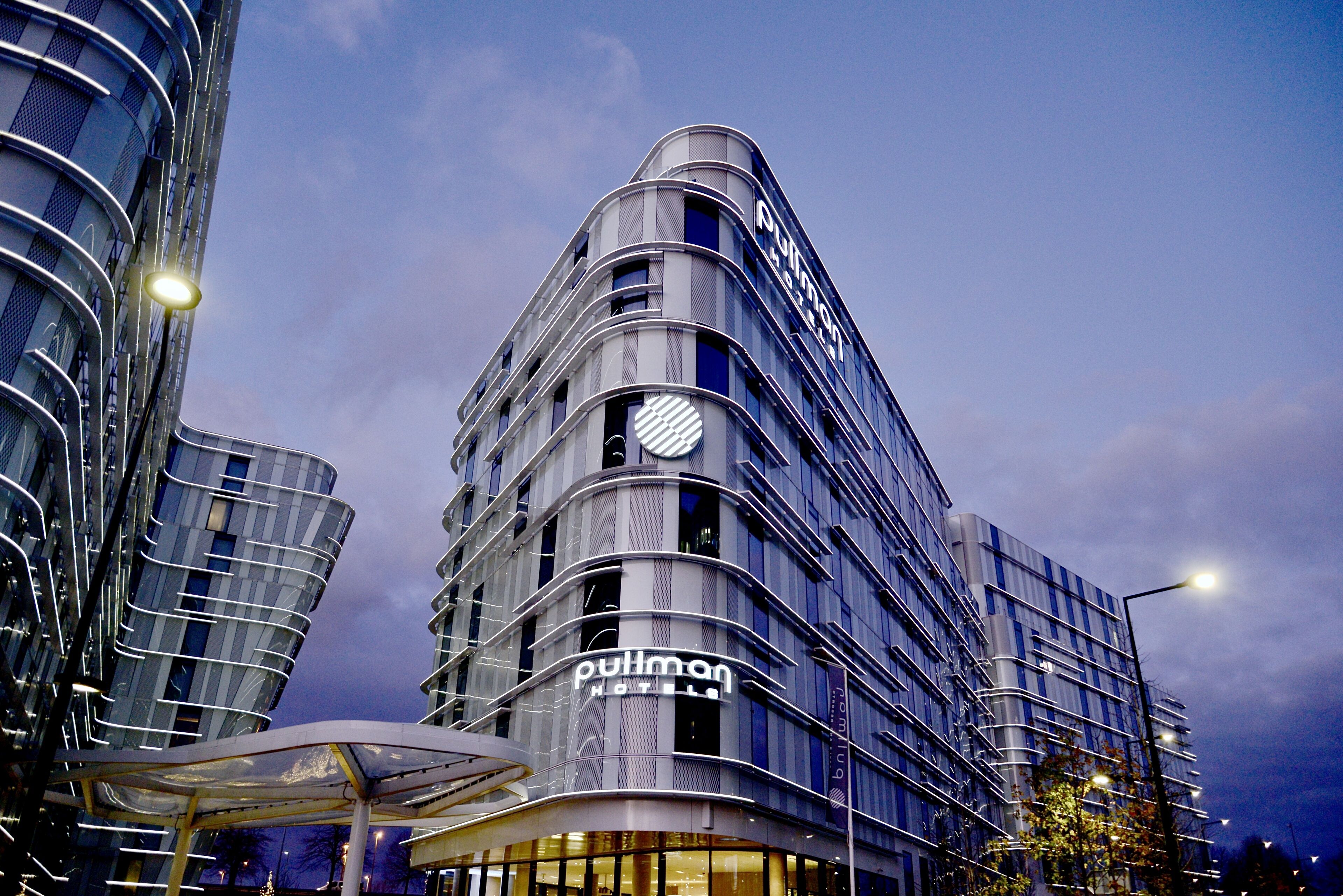 Radisson Blu CDG Airport Terminal Hotel, Paris