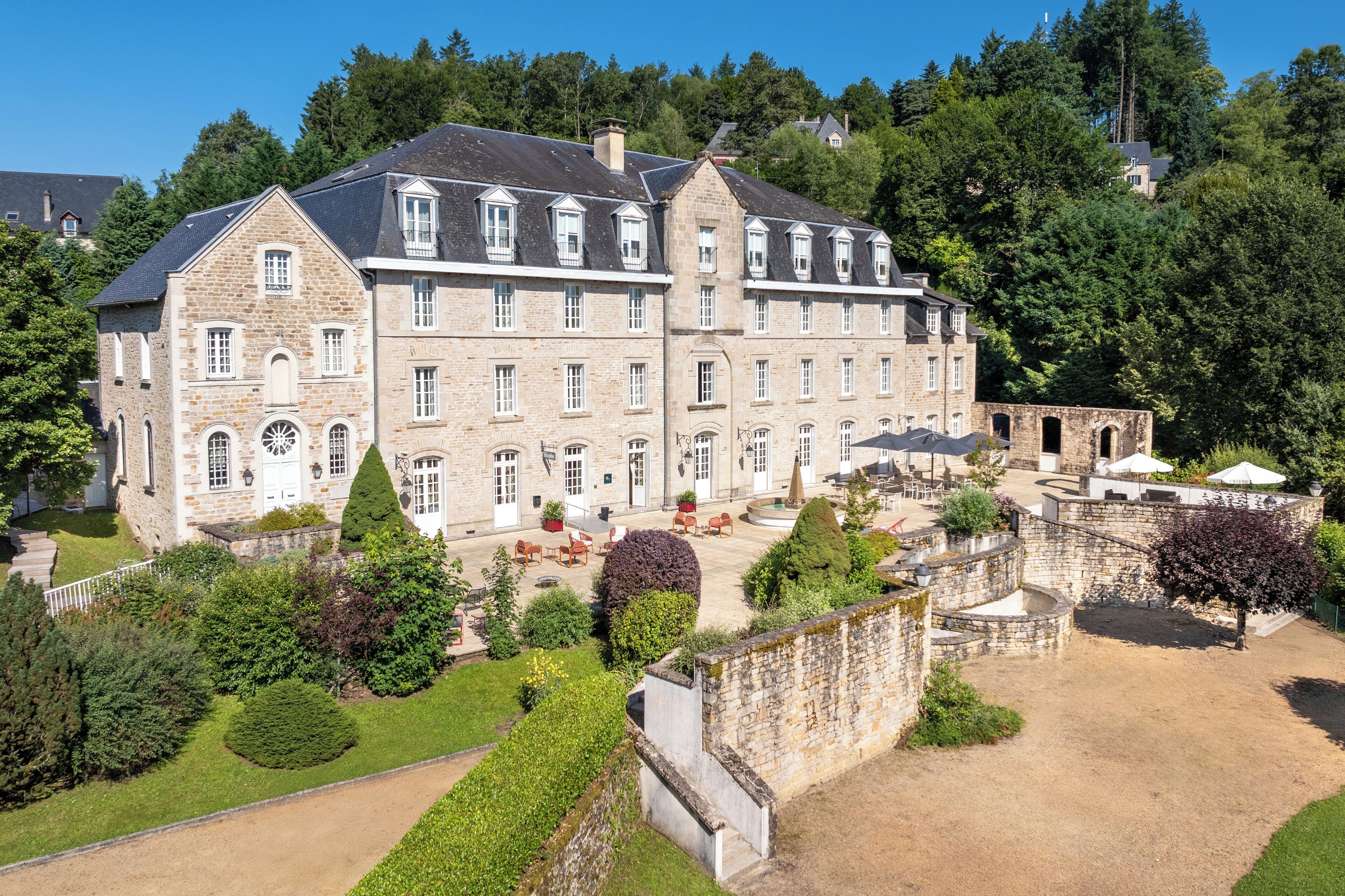 Mercure Correze La Seniorie Mercure Correze La Seniorie