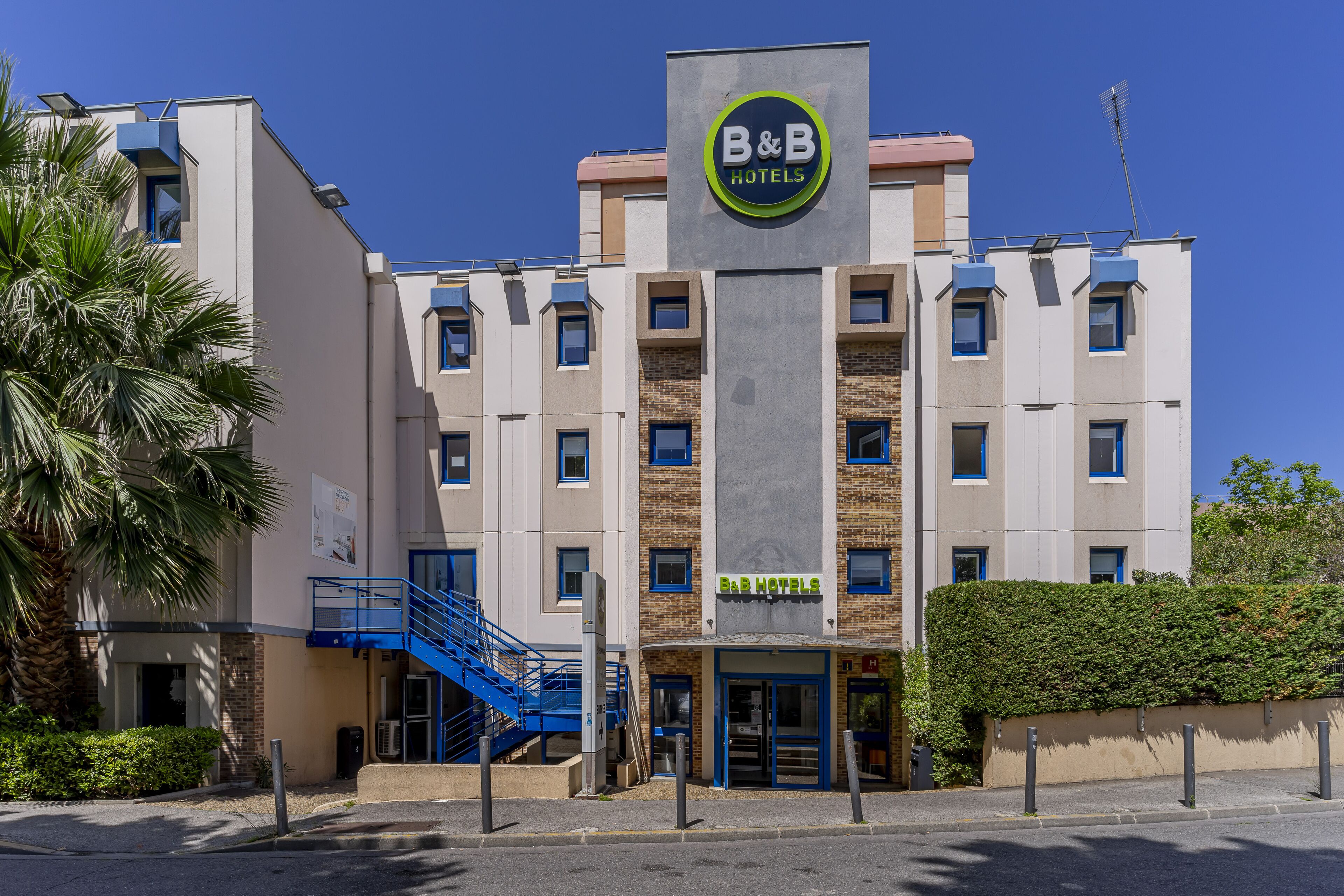 B&B HOTEL Marseille Parc Chanot B&B HOTEL Marseille Parc Chanot