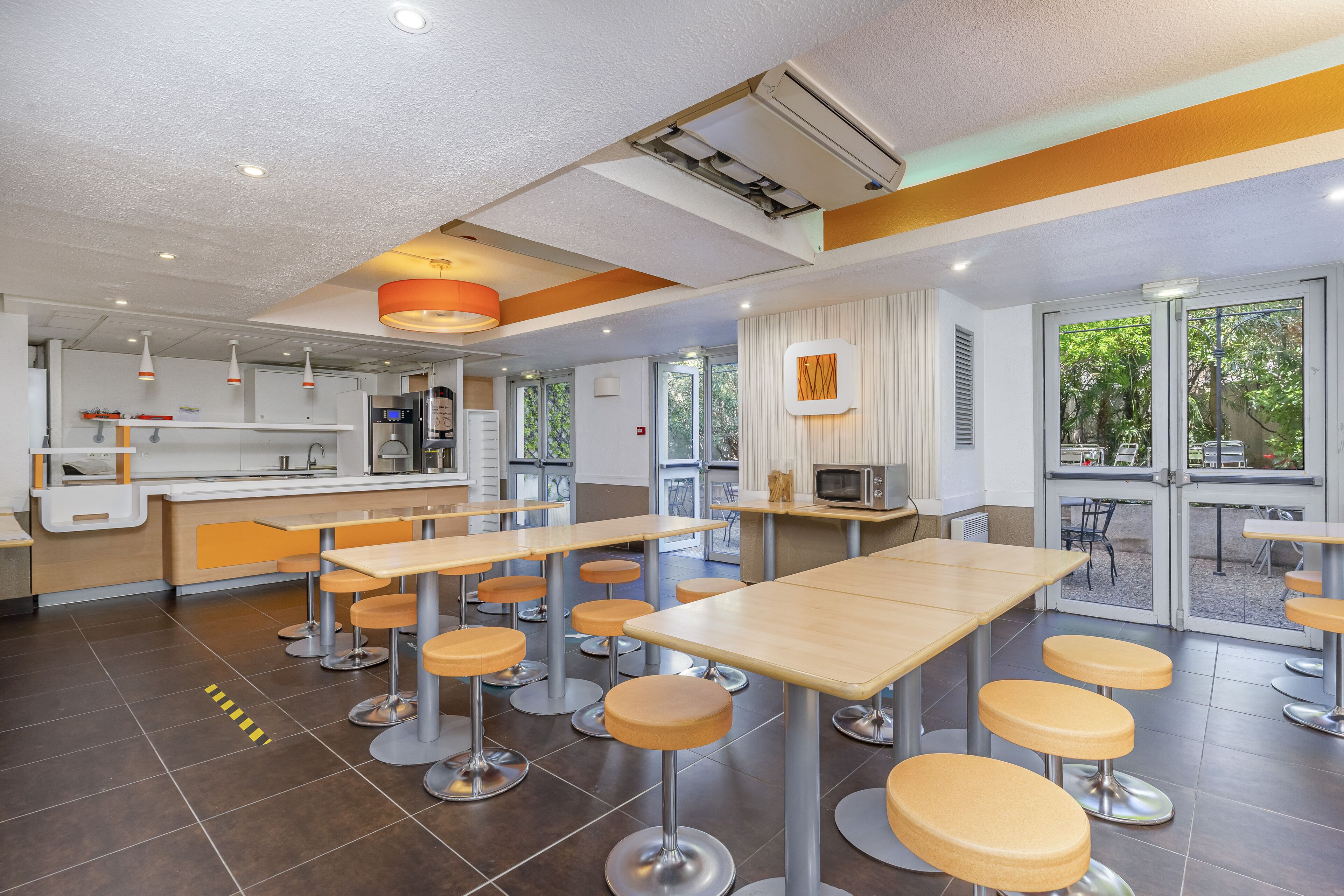 B&B HOTEL Marseille Parc Chanot B&B HOTEL Marseille Parc Chanot