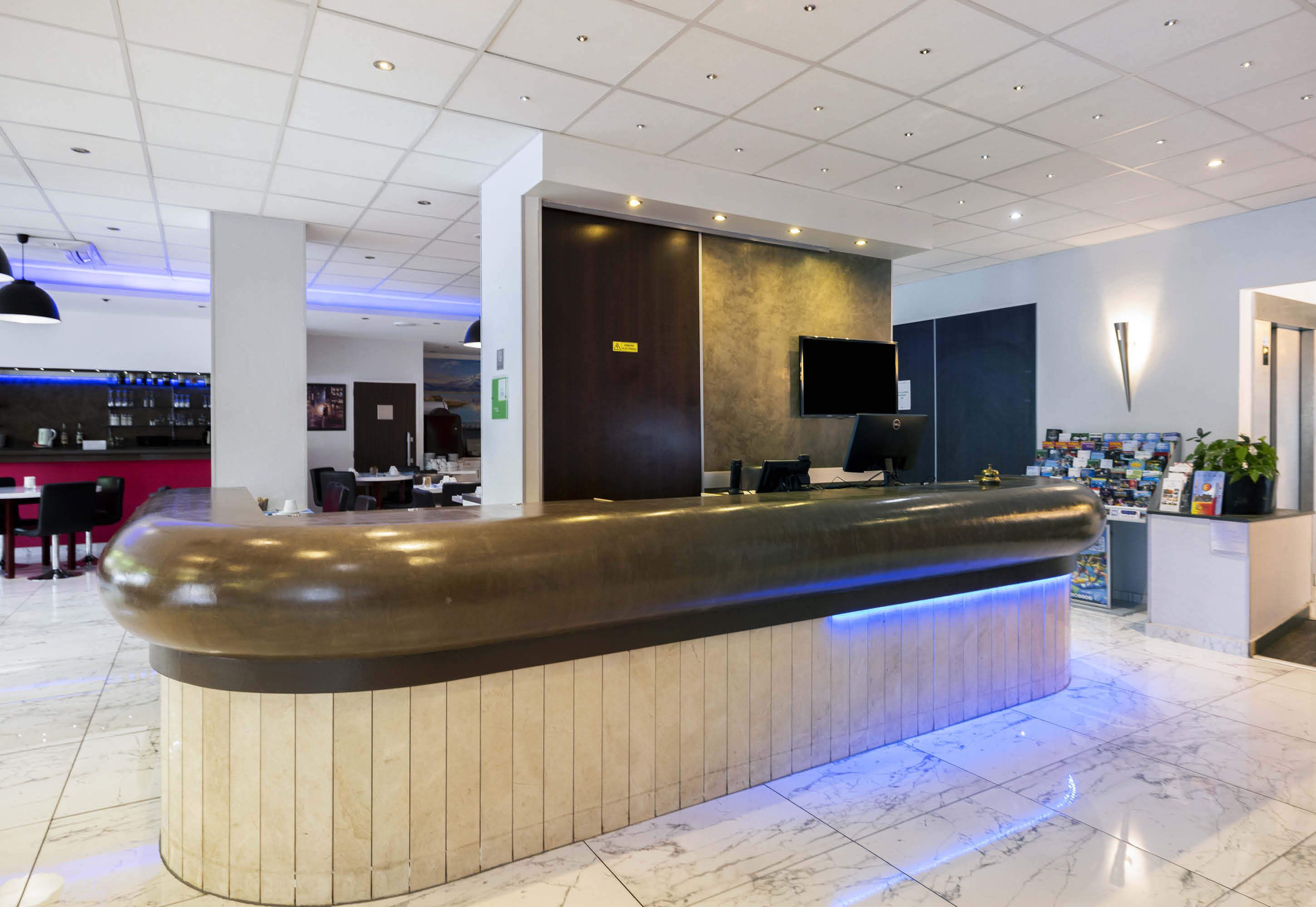 B&B HOTEL Perpignan Centre B&B HOTEL Perpignan Centre