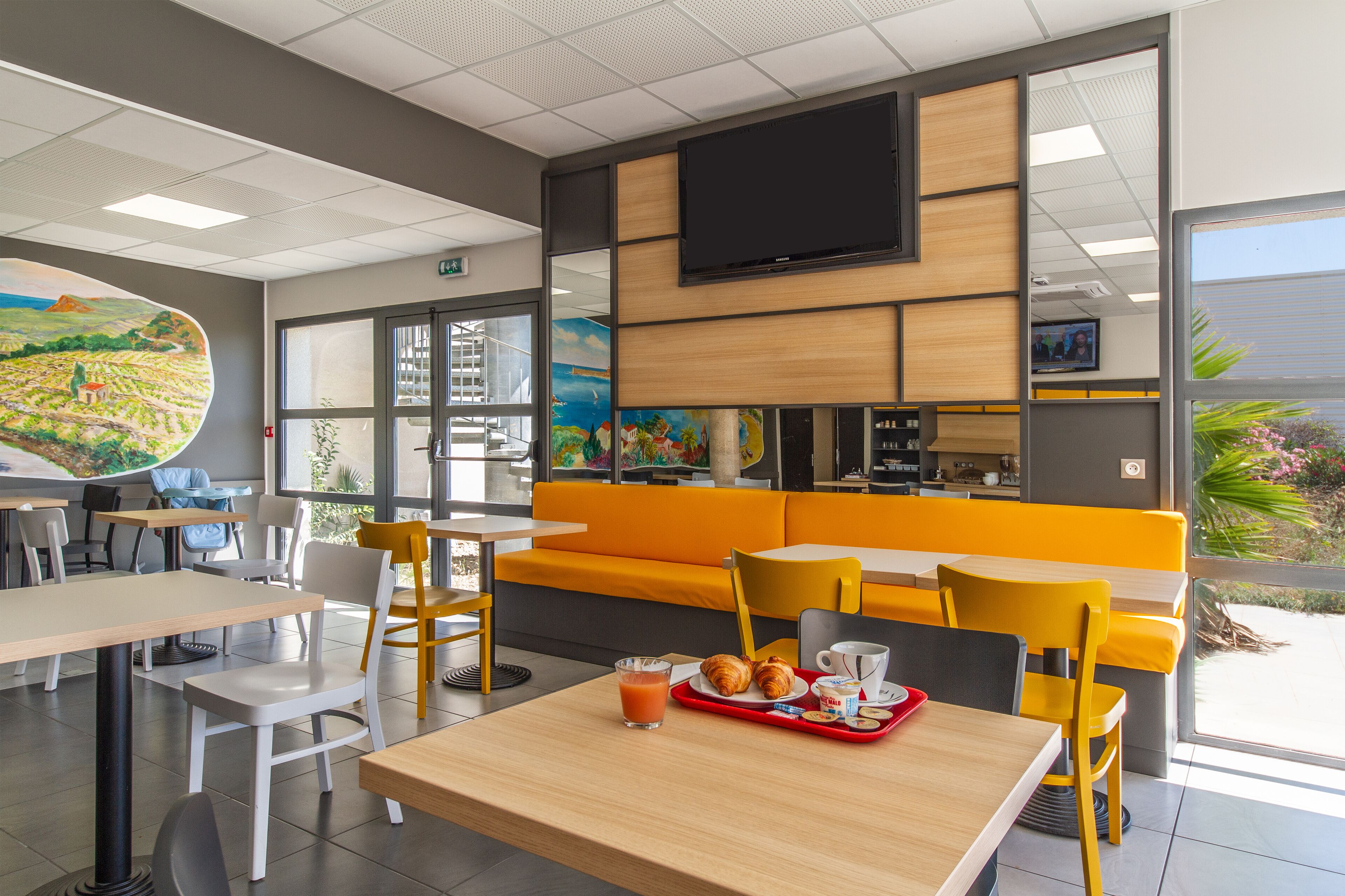 B&B HOTEL Perpignan Saleilles B&B HOTEL Perpignan Saleilles