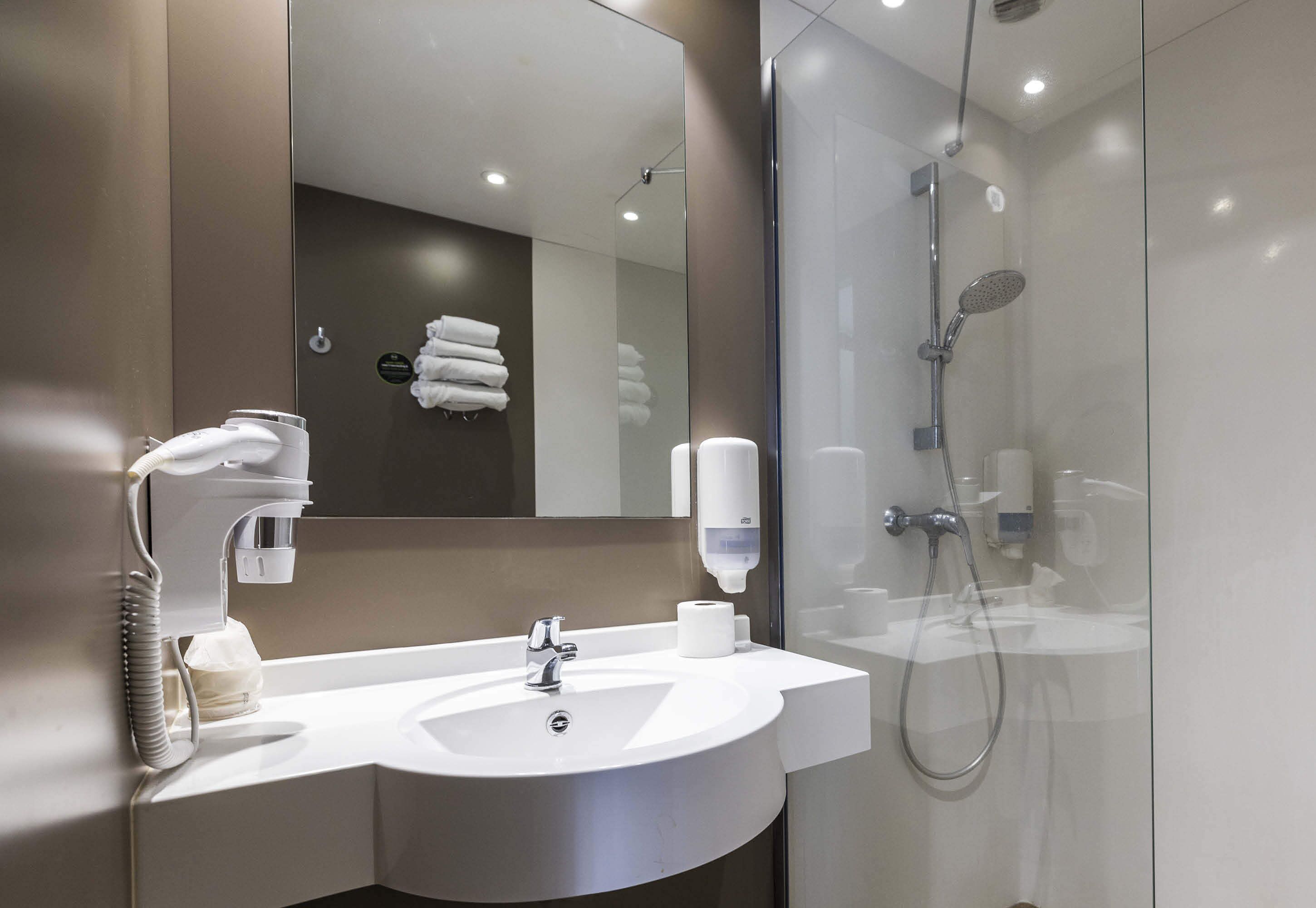 B&B HOTEL Perpignan Saleilles B&B HOTEL Perpignan Saleilles