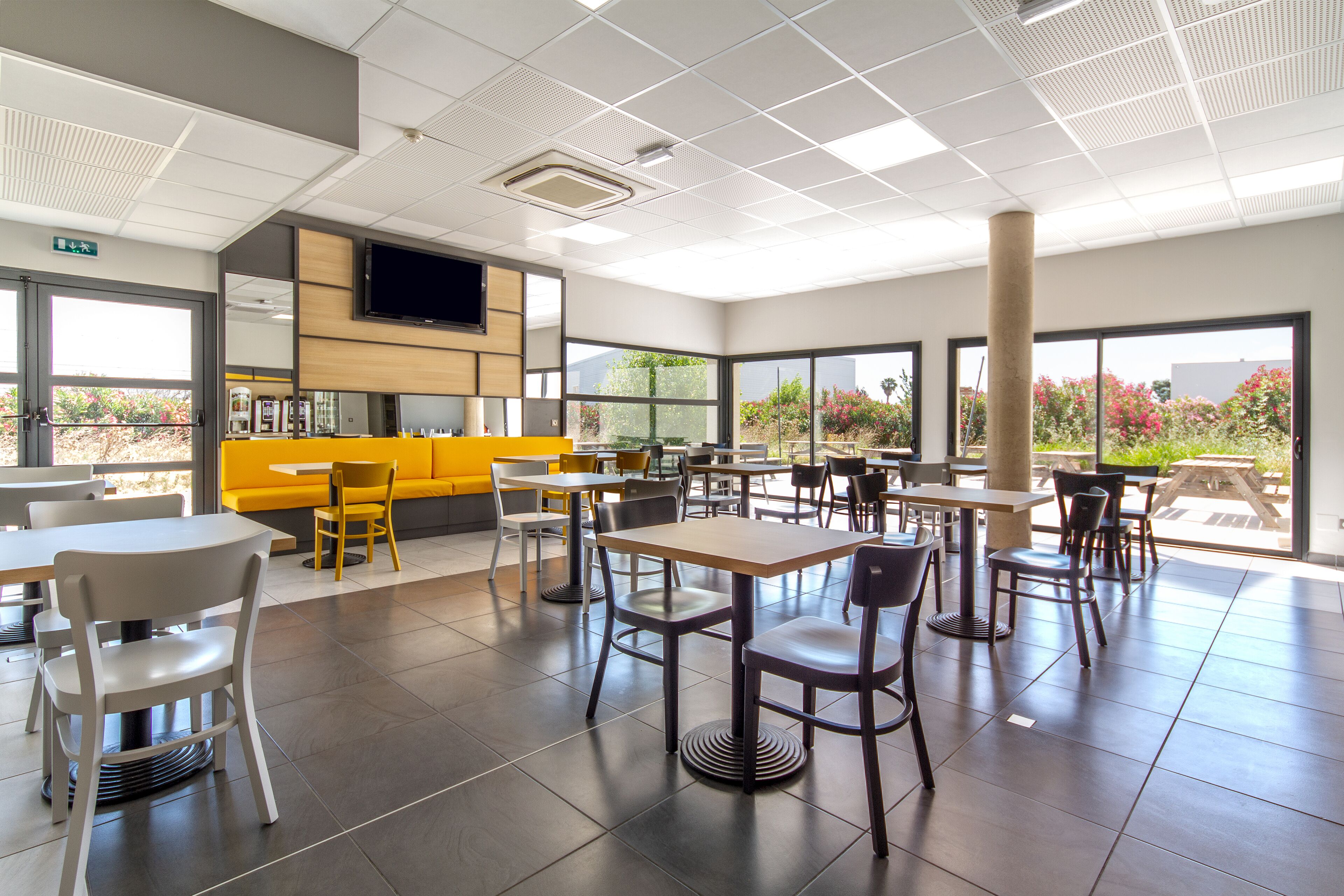 B&B HOTEL Perpignan Saleilles B&B HOTEL Perpignan Saleilles