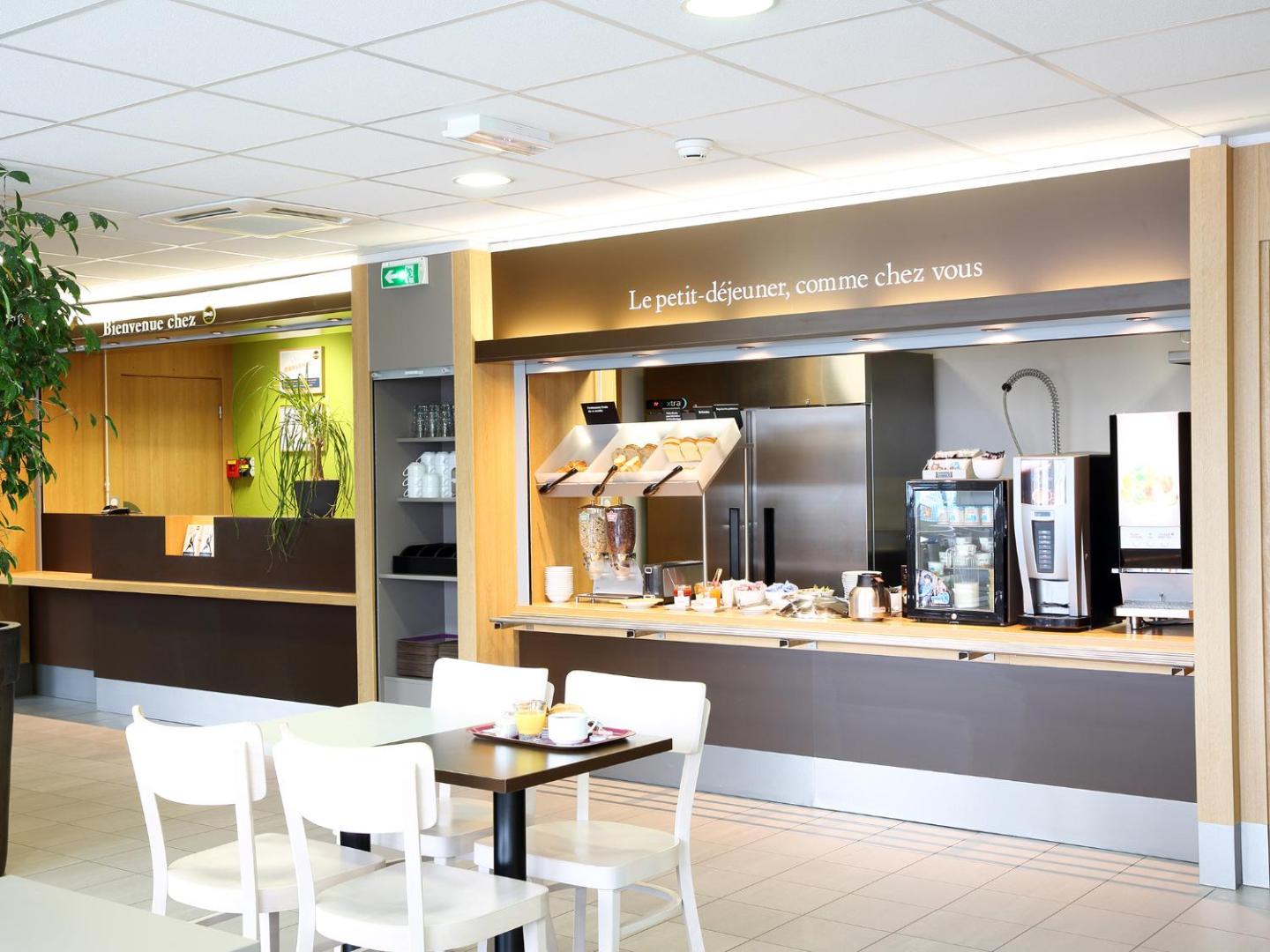 B&B HOTEL Perpignan Sud Marché International B&B HOTEL Perpignan Sud Marché International