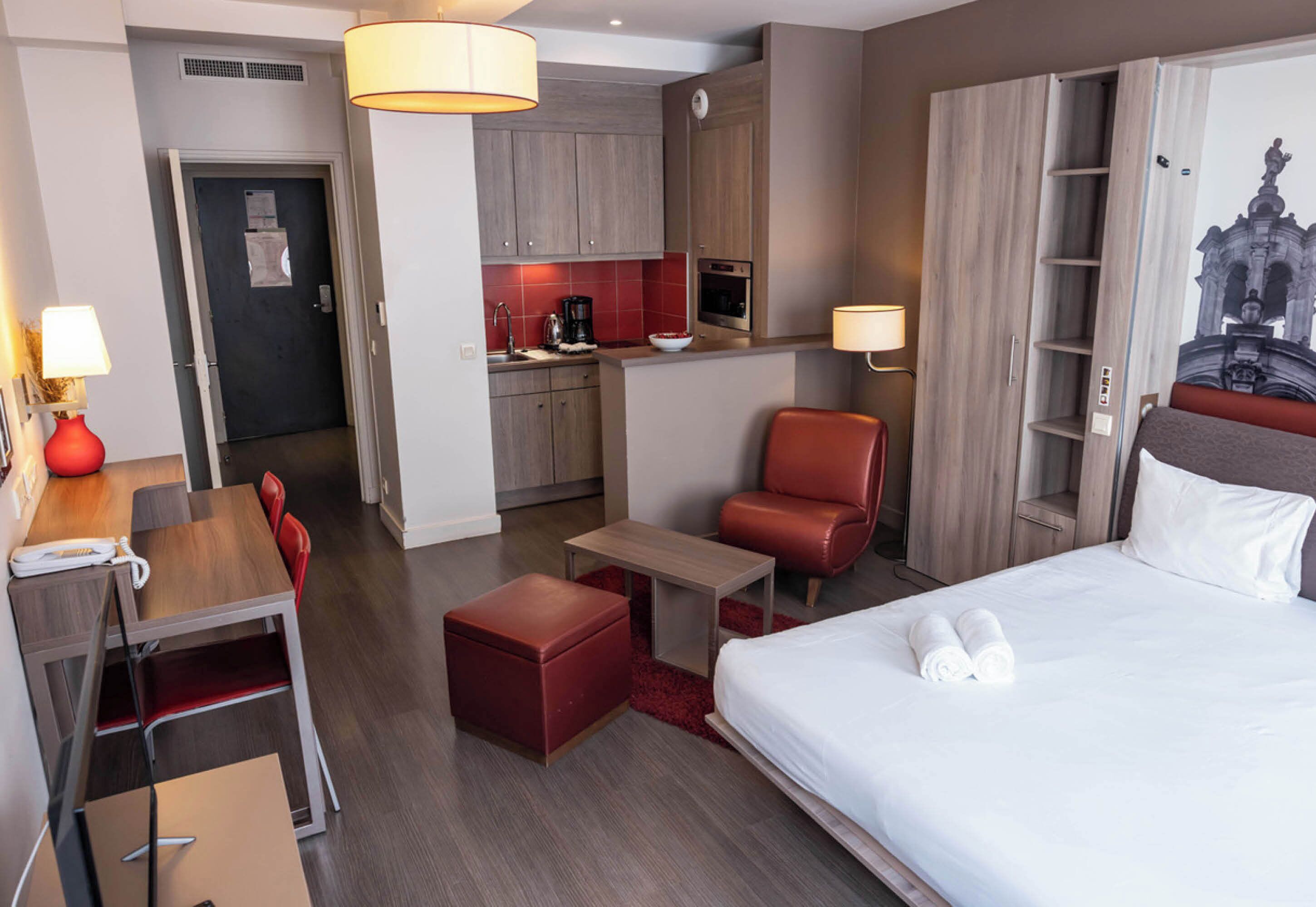 B&B HOME Caen Centre Gare B&B HOME Caen Centre Gare
