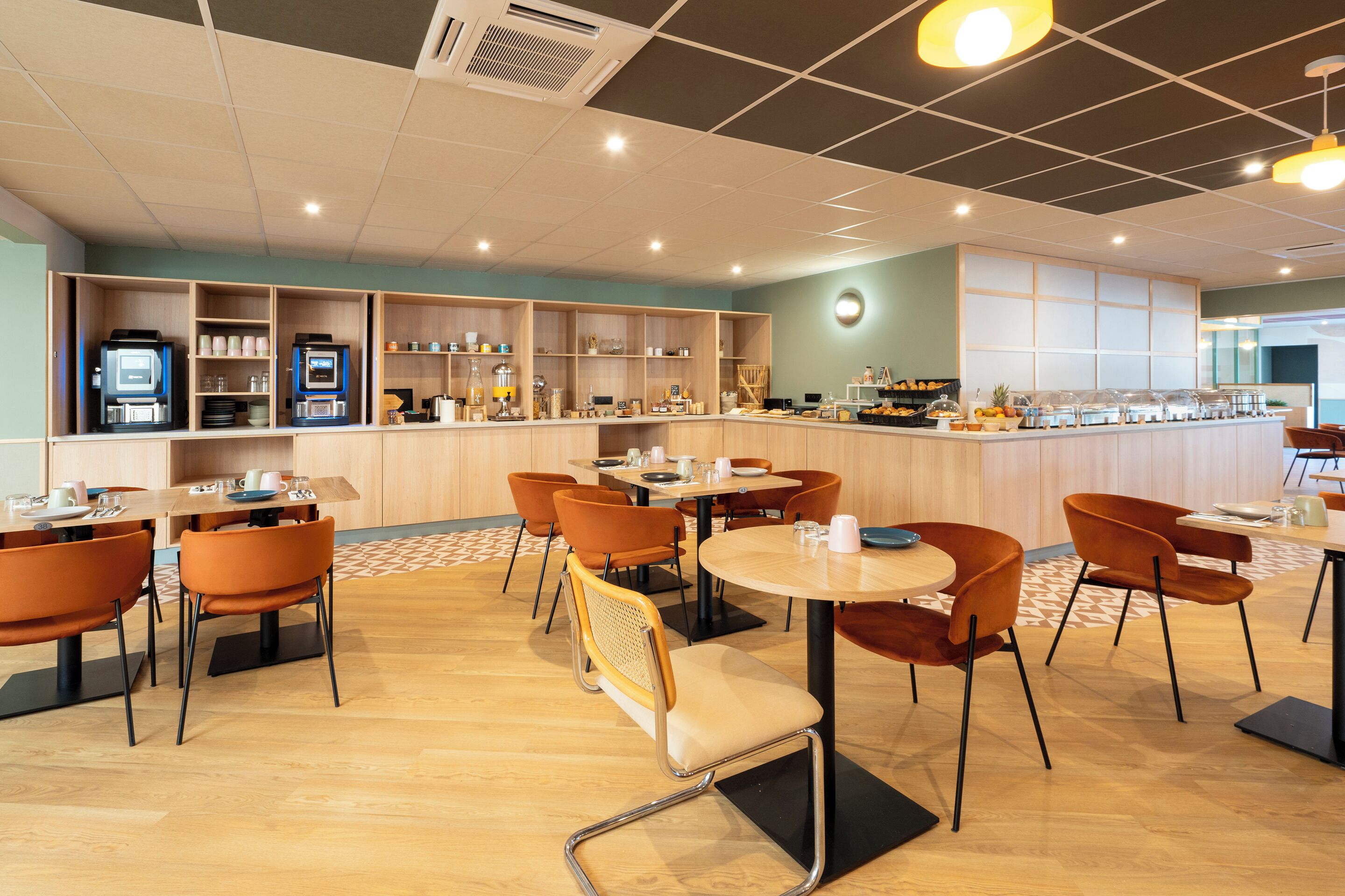 Sure Hotel by Best Western Caen Memorial Sure Hotel by Best Western Caen Memorial