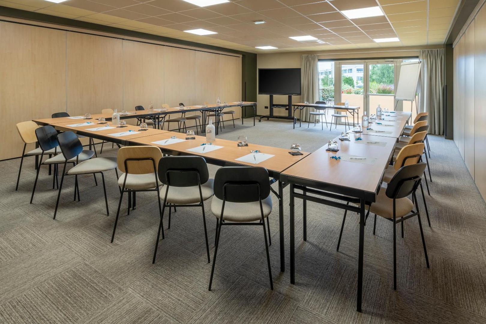 Sure Hotel by Best Western Caen Memorial Sure Hotel by Best Western Caen Memorial