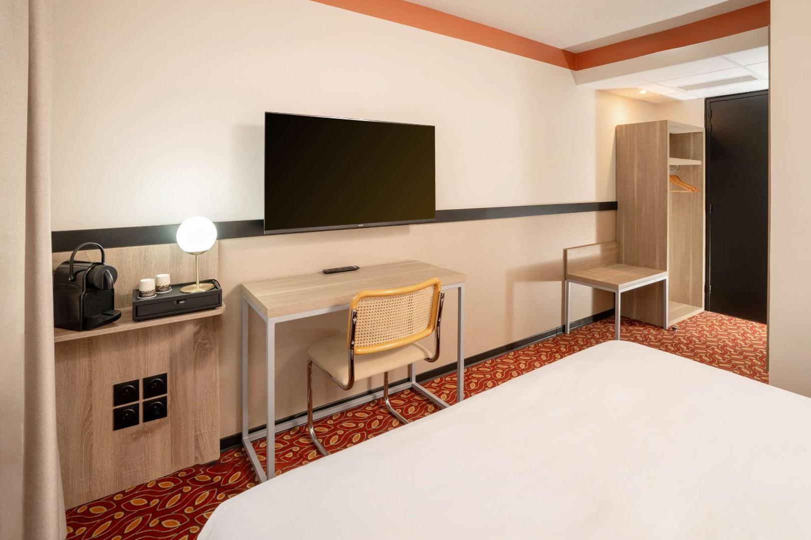 Sure Hotel by Best Western Caen Memorial Sure Hotel by Best Western Caen Memorial