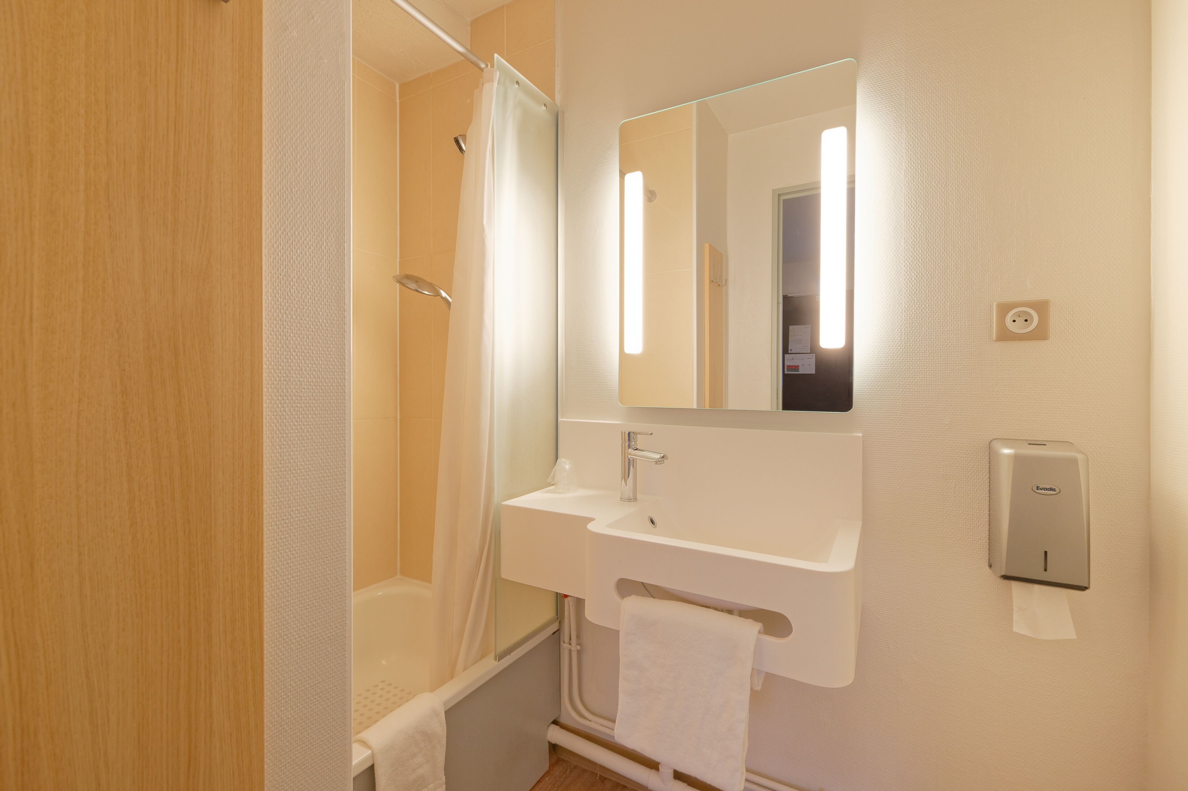 B&B Hôtel Lens Noyelles Godault B&B Hôtel Lens Noyelles Godault