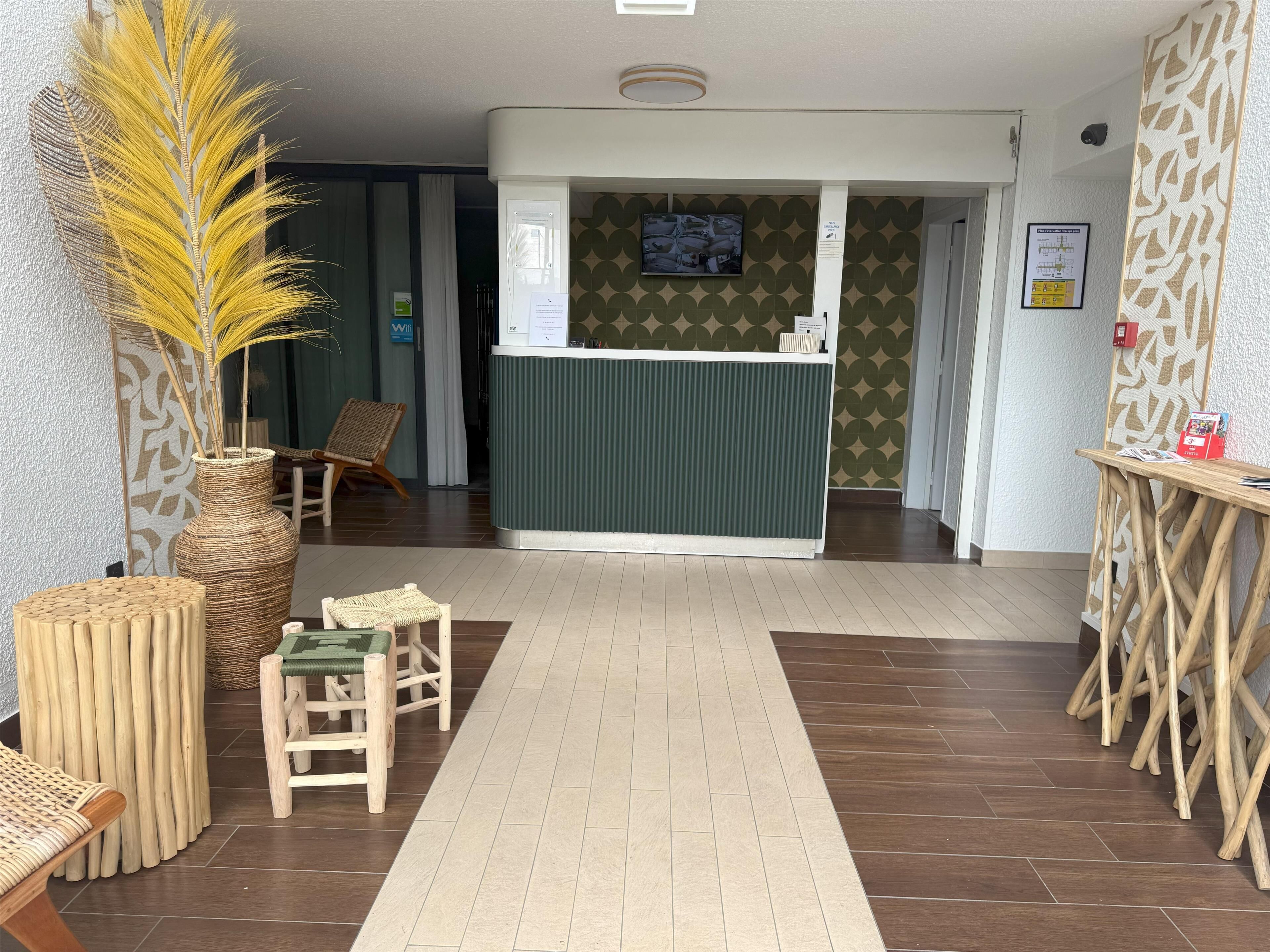 Sure Hotel by Best Western Valence Nord Sure Hotel by Best Western Valence Nord