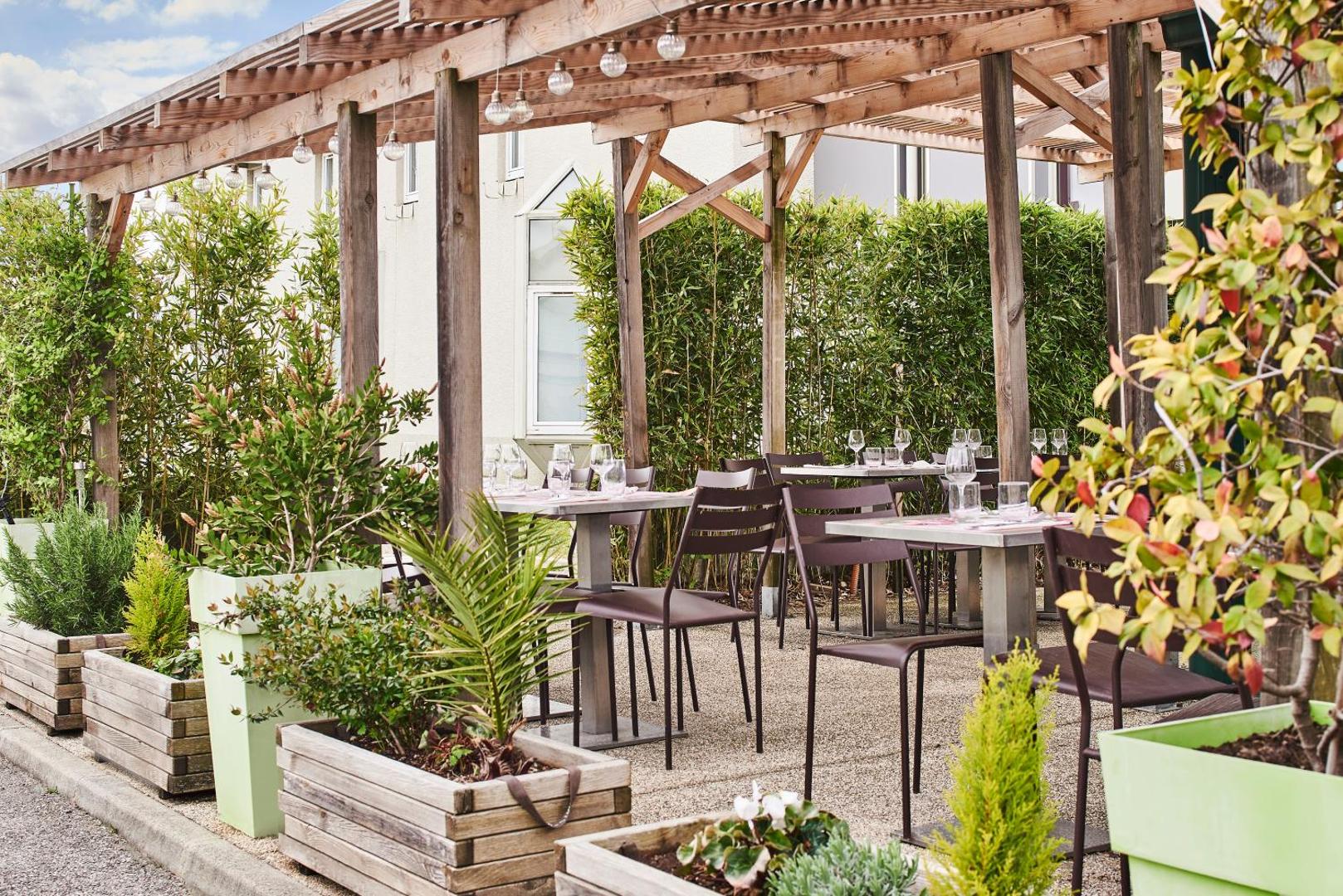 Sure Hotel by Best Western Valence Nord Sure Hotel by Best Western Valence Nord