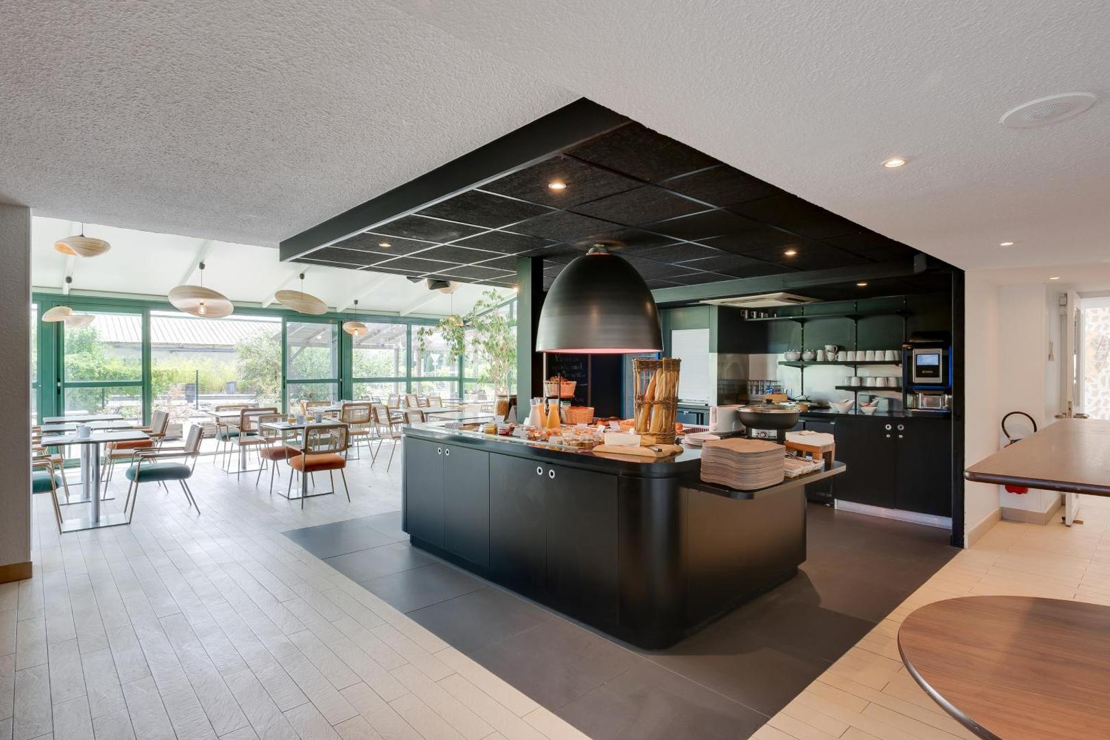 Sure Hotel by Best Western Valence Nord Sure Hotel by Best Western Valence Nord