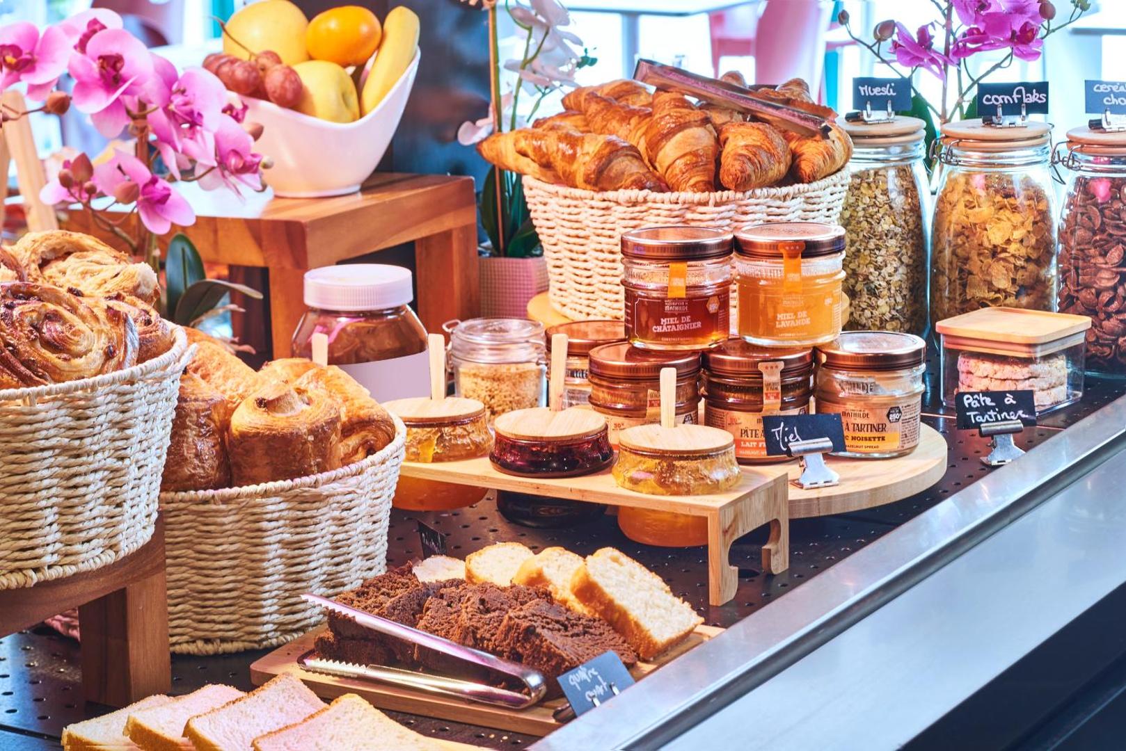 Sure Hotel by Best Western Valence Nord Sure Hotel by Best Western Valence Nord