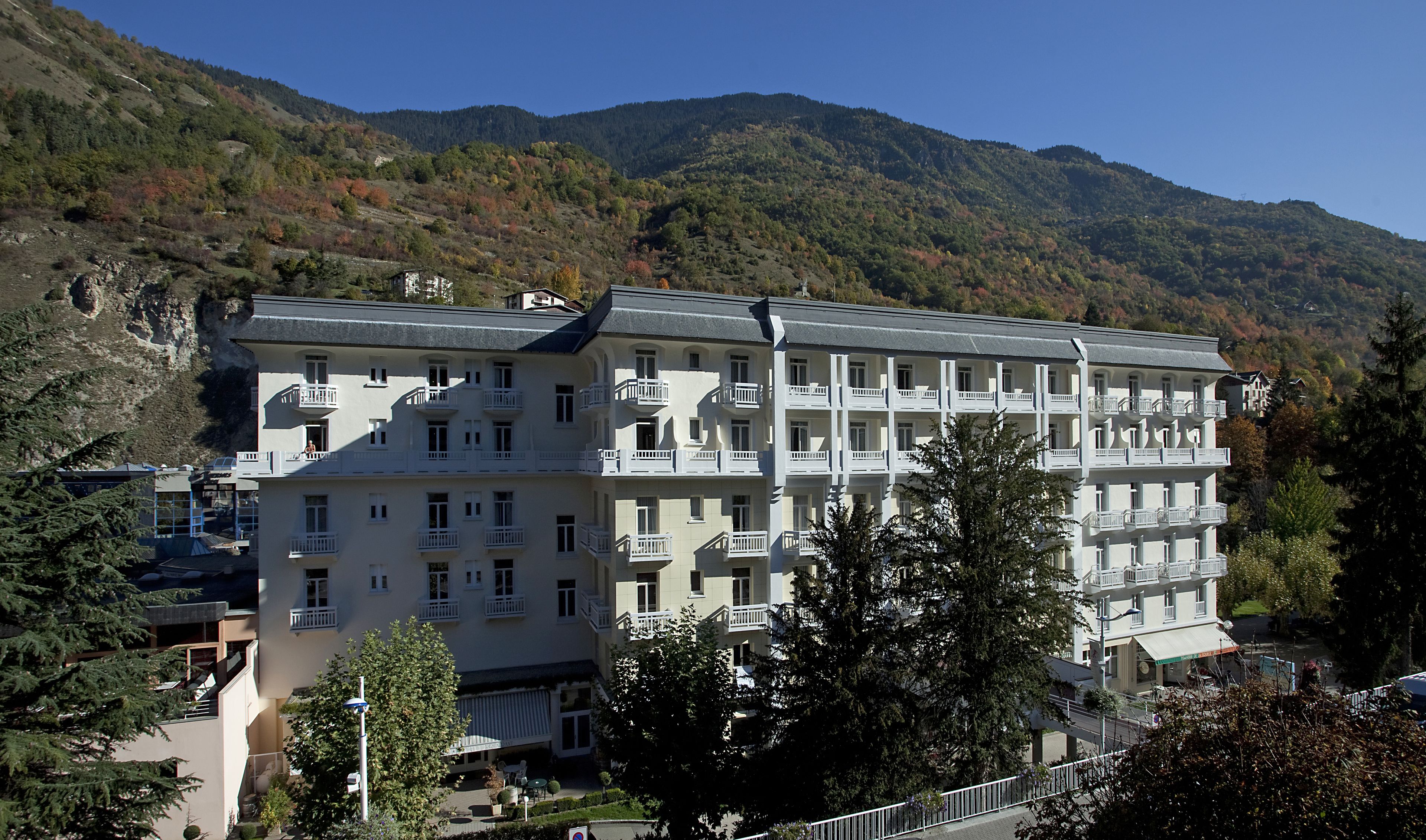 B&B HOME Brides-les-Bains Les 3 Vallees B&B HOME Brides-les-Bains Les 3 Vallees