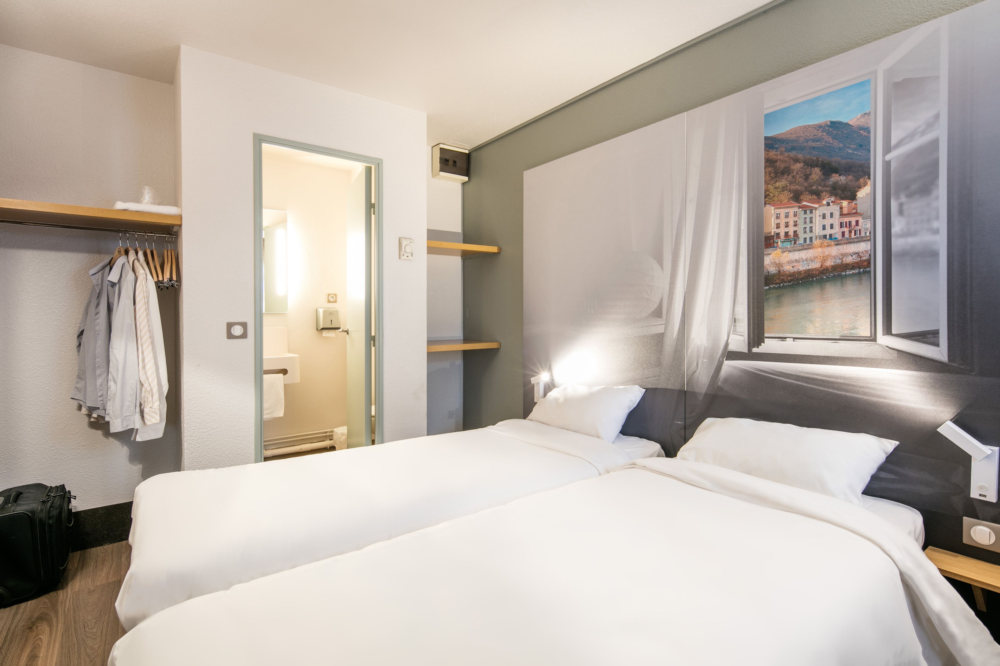 B&B Hotel Grenoble Université 1 B&B Hotel Grenoble Université 1