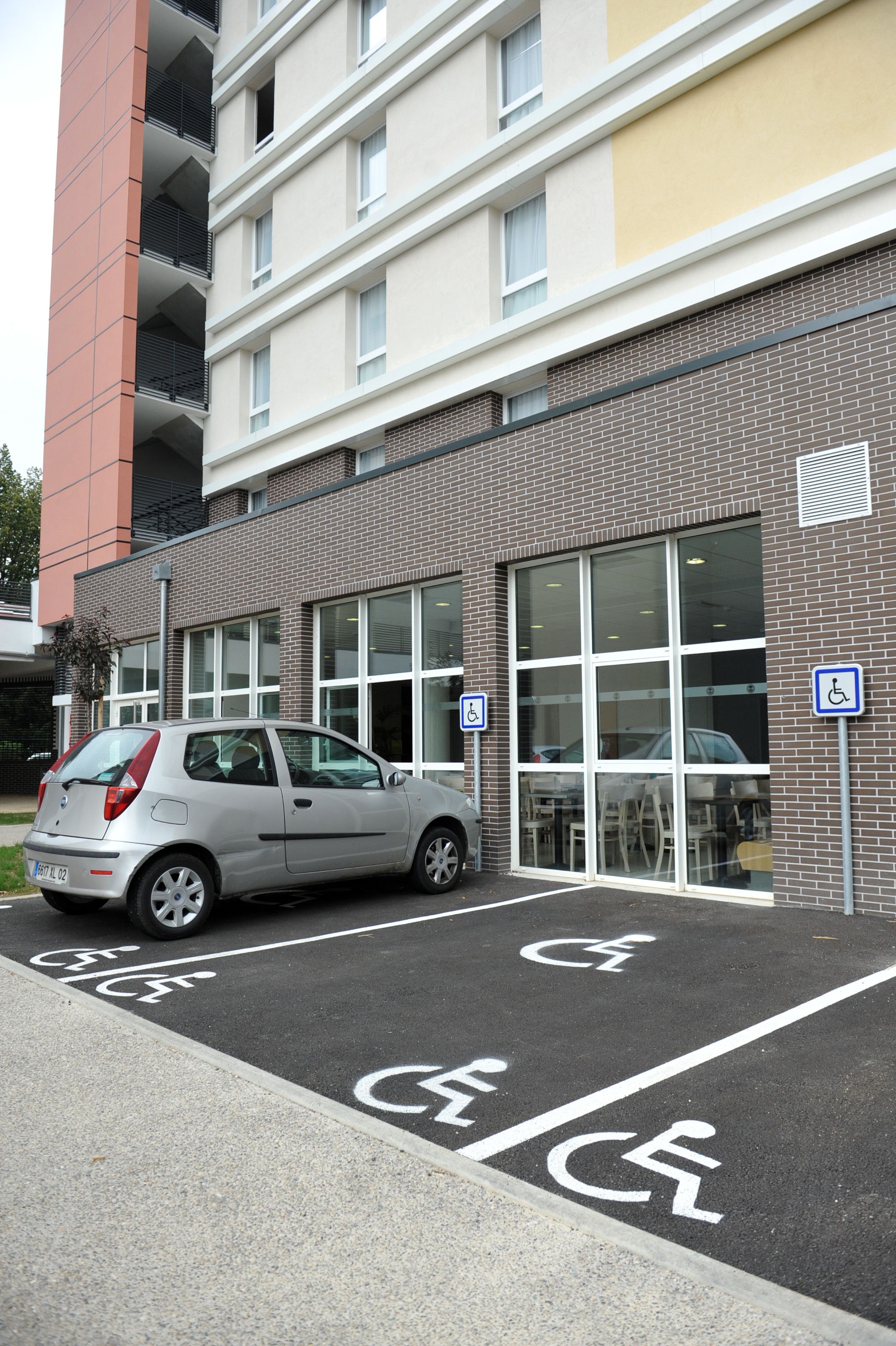 B&B Hôtel Grenoble Centre Alpexpo B&B Hôtel Grenoble Centre Alpexpo