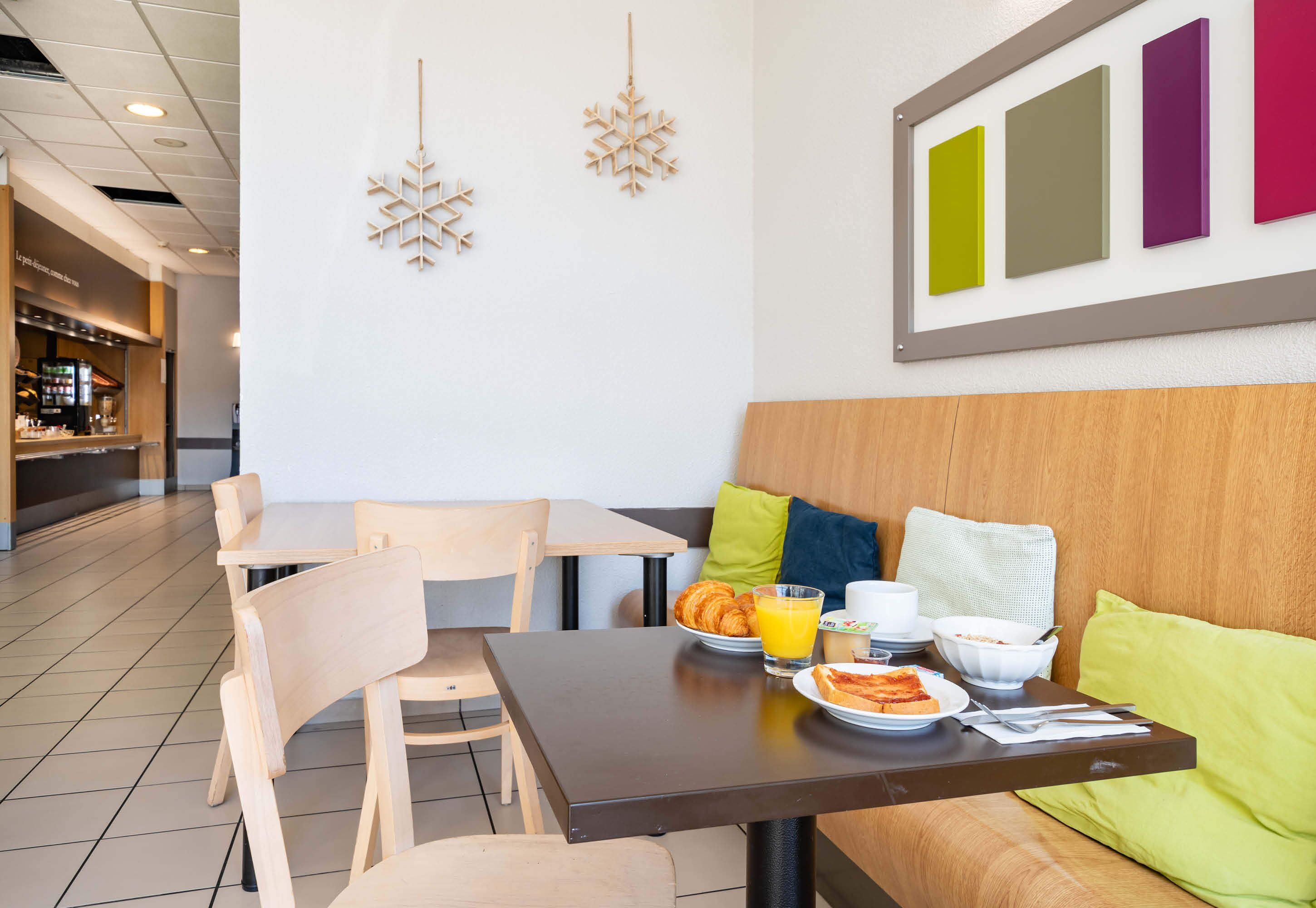 B&B Hôtel Grenoble Centre Alpexpo B&B Hôtel Grenoble Centre Alpexpo