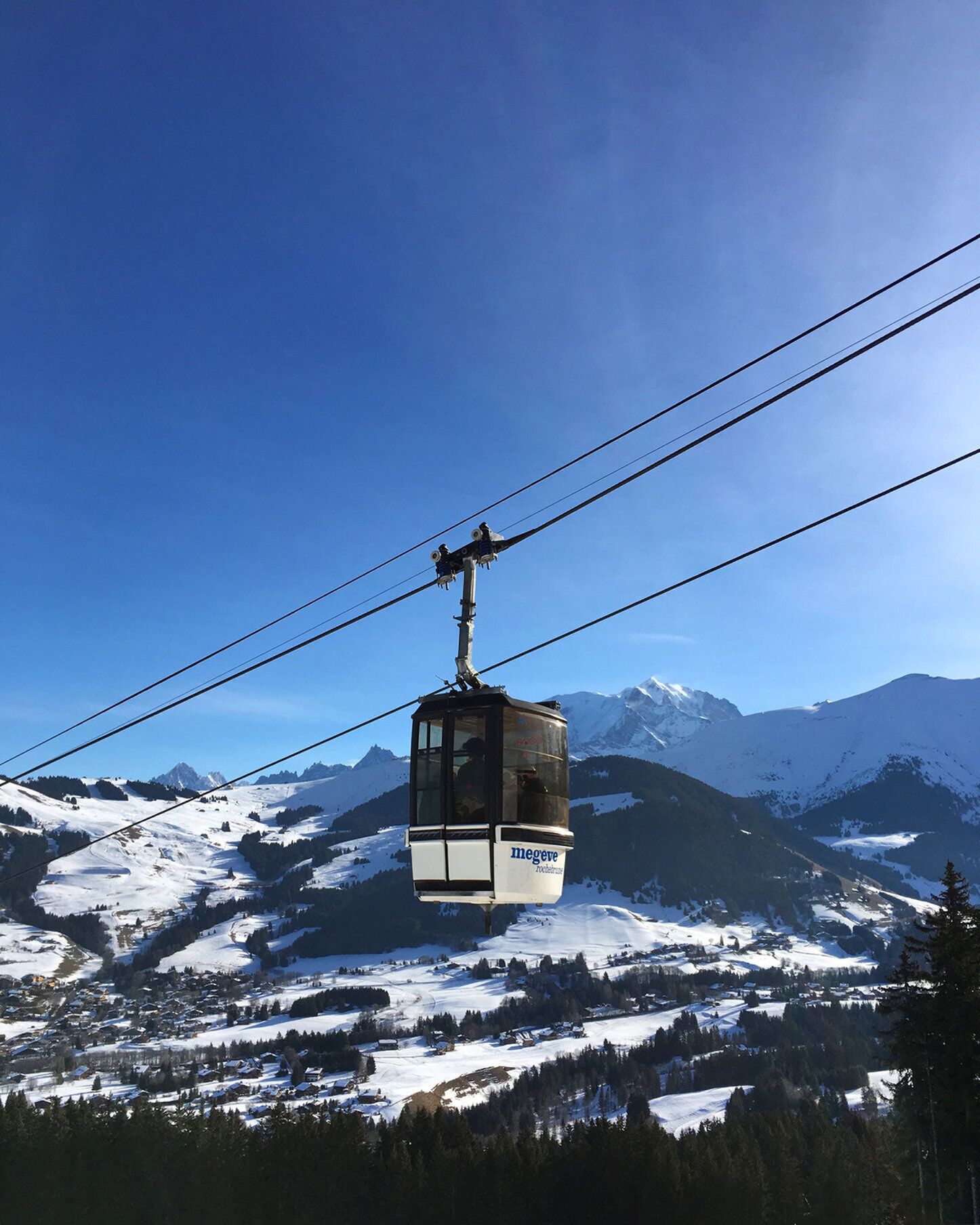 Four Seasons Hotel Megeve Four Seasons Hotel Megeve