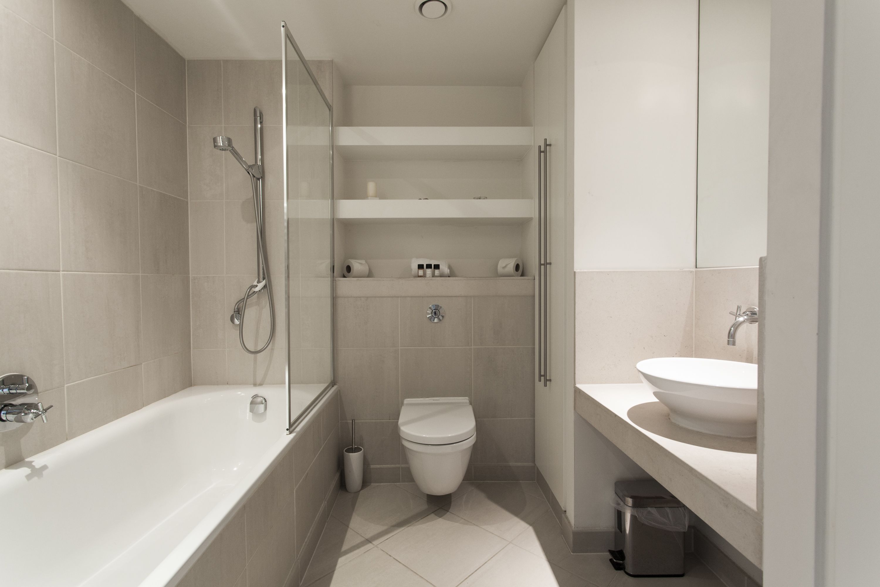 Discovery Dock Apartments East Discovery Dock Apartments East