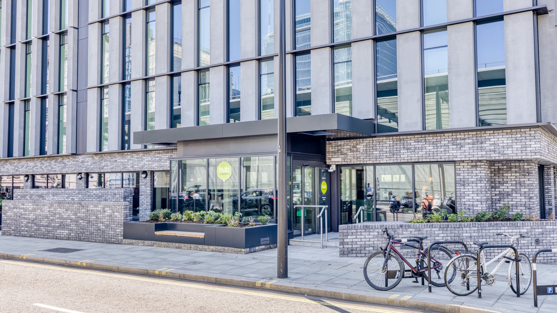 Premier Inn London Paddington (Paddington Station) Hotel